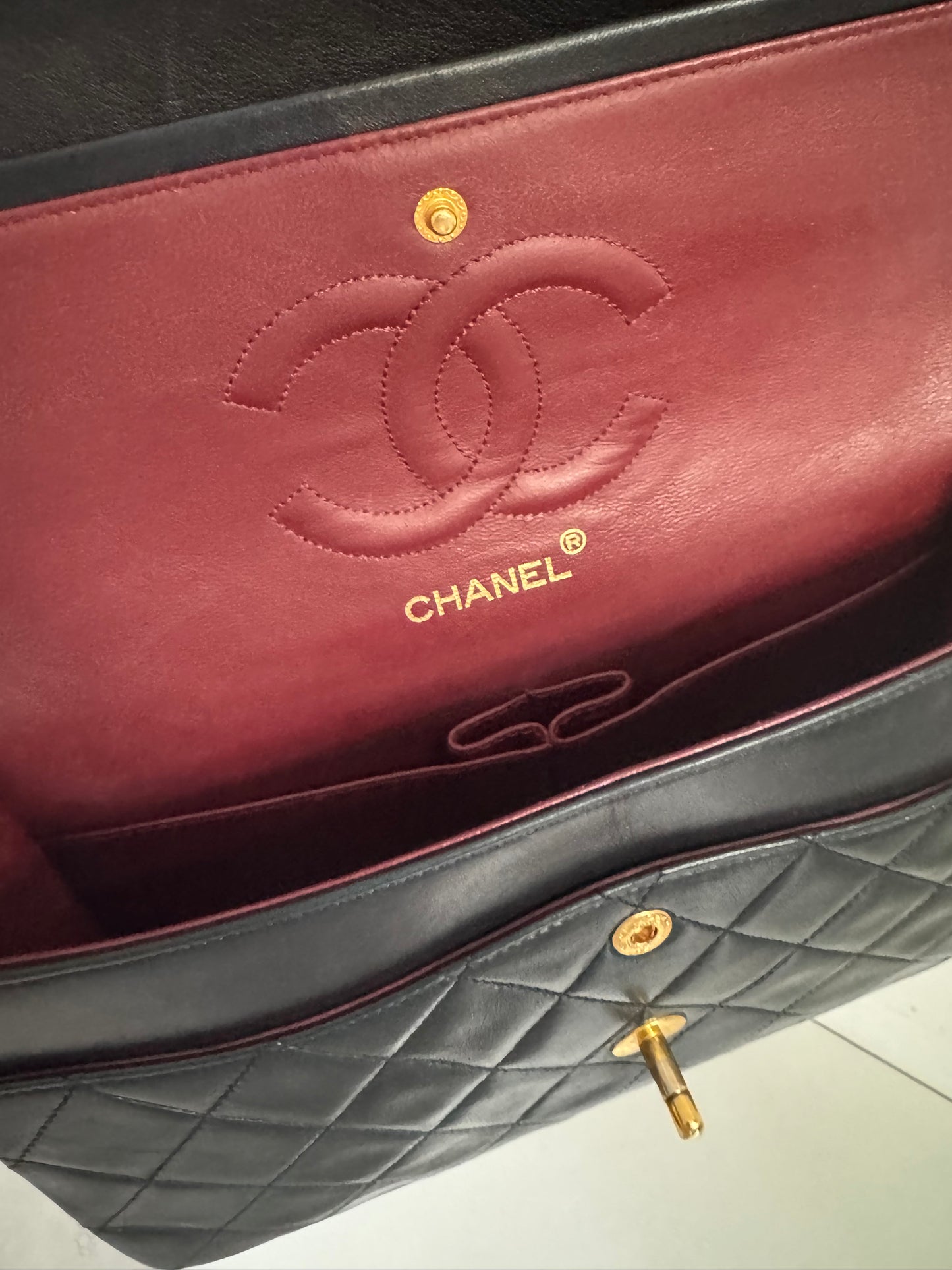 CHANEL Vintage Medium Double Flap Bag