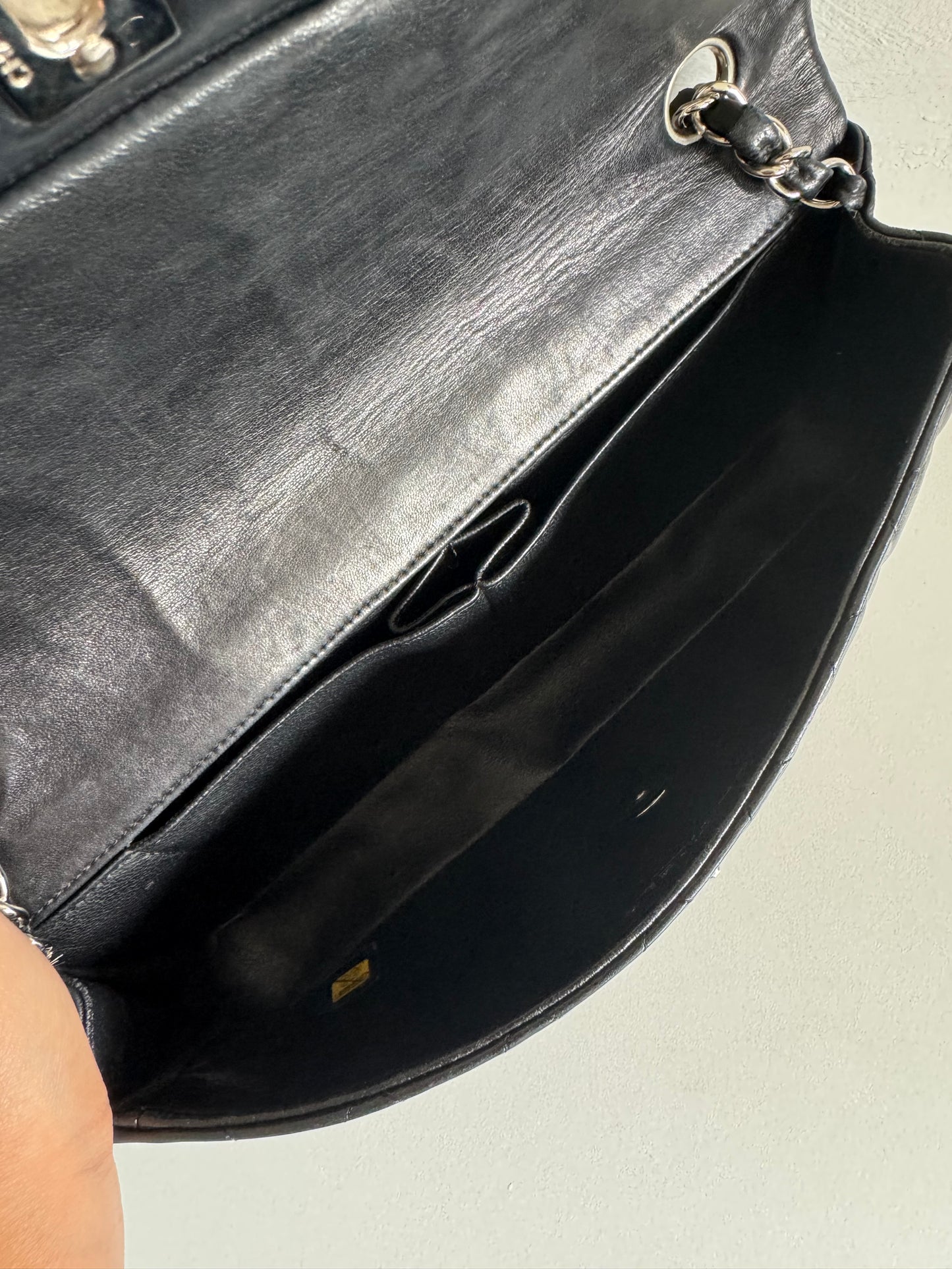 CHANEL Vintage East West Baguette Single Flap Bag bar