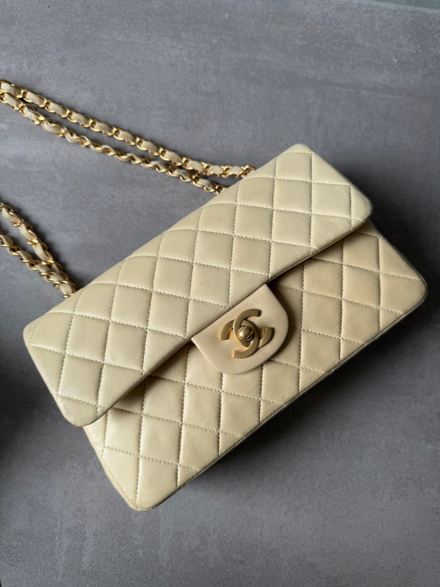 CHANEL Vintage Classic Small Double Flap Bag