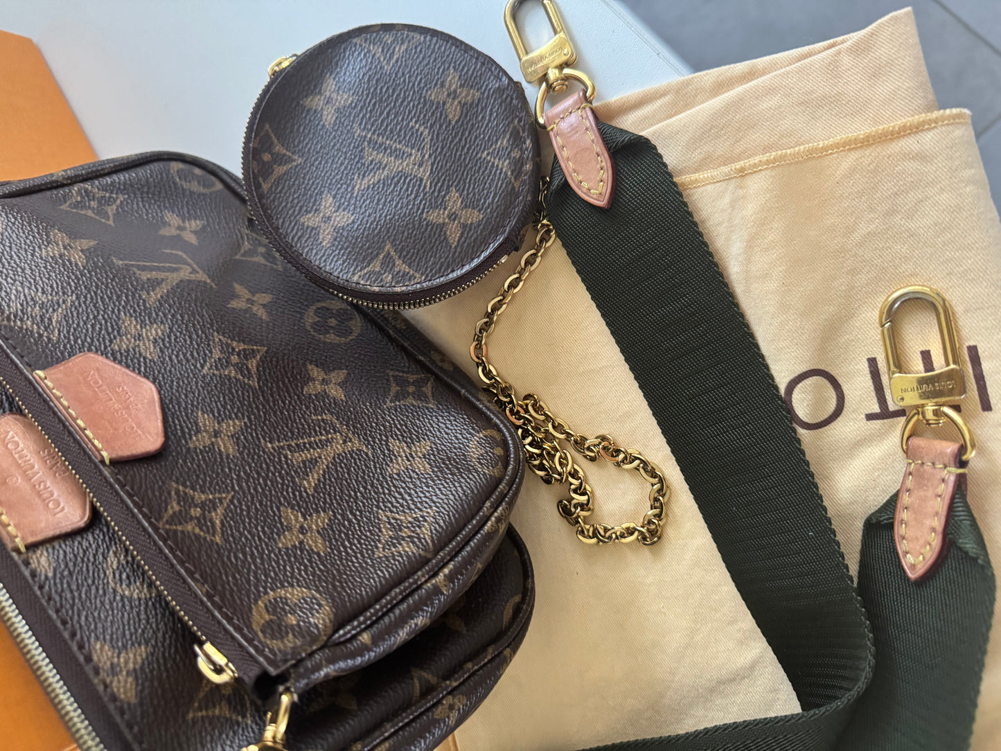 LOUIS VUITTON SAC Multi Pochette Monogram Canvas