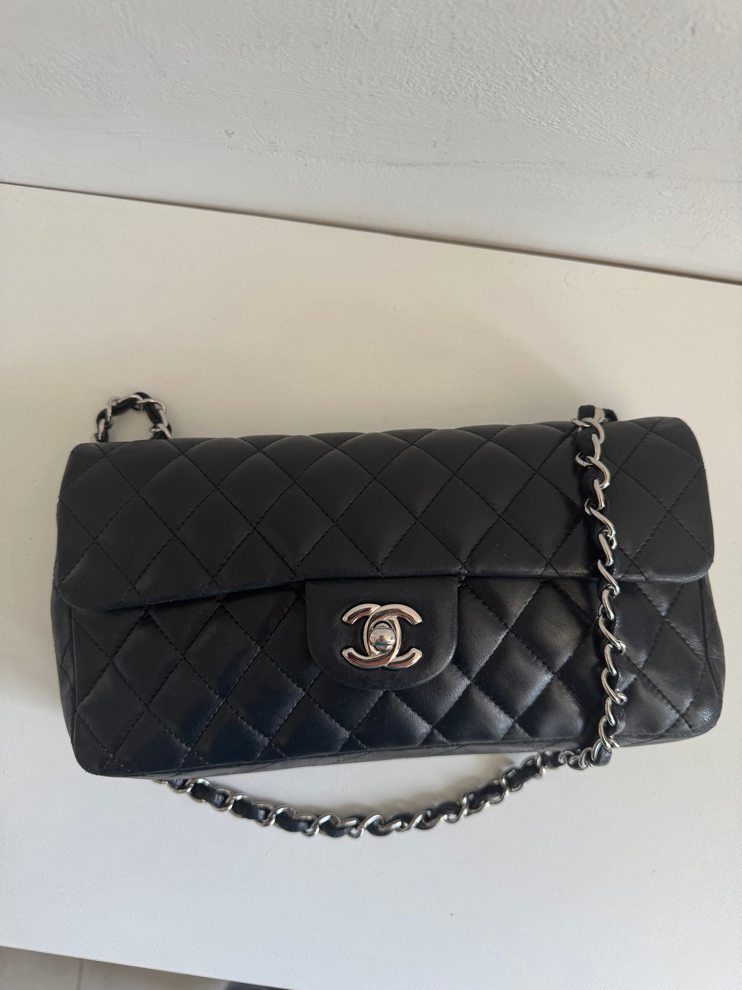 CHANEL Vintage East West Baguette Single Flap Bag bar