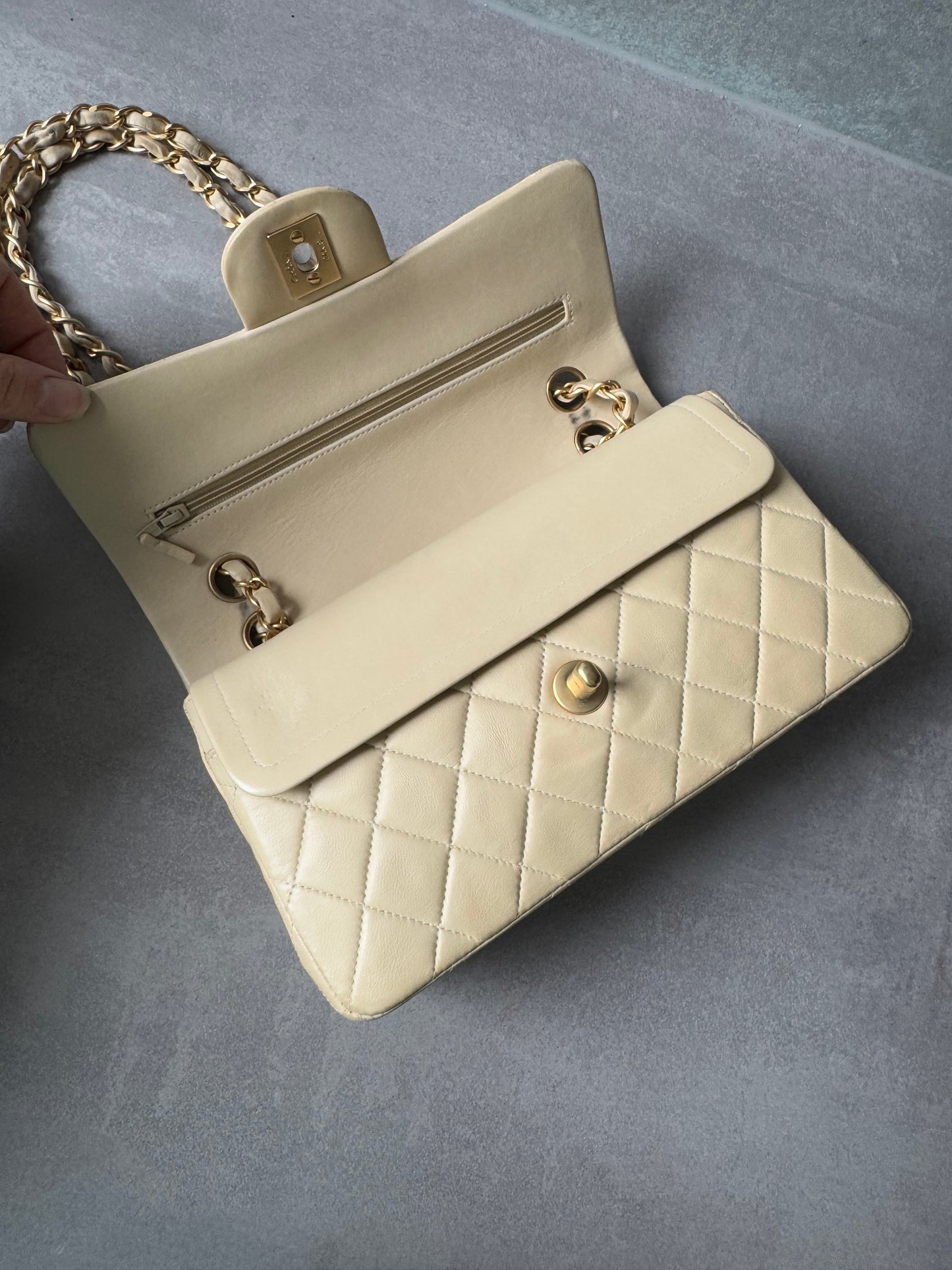 CHANEL Vintage Classic Small Double Flap Bag