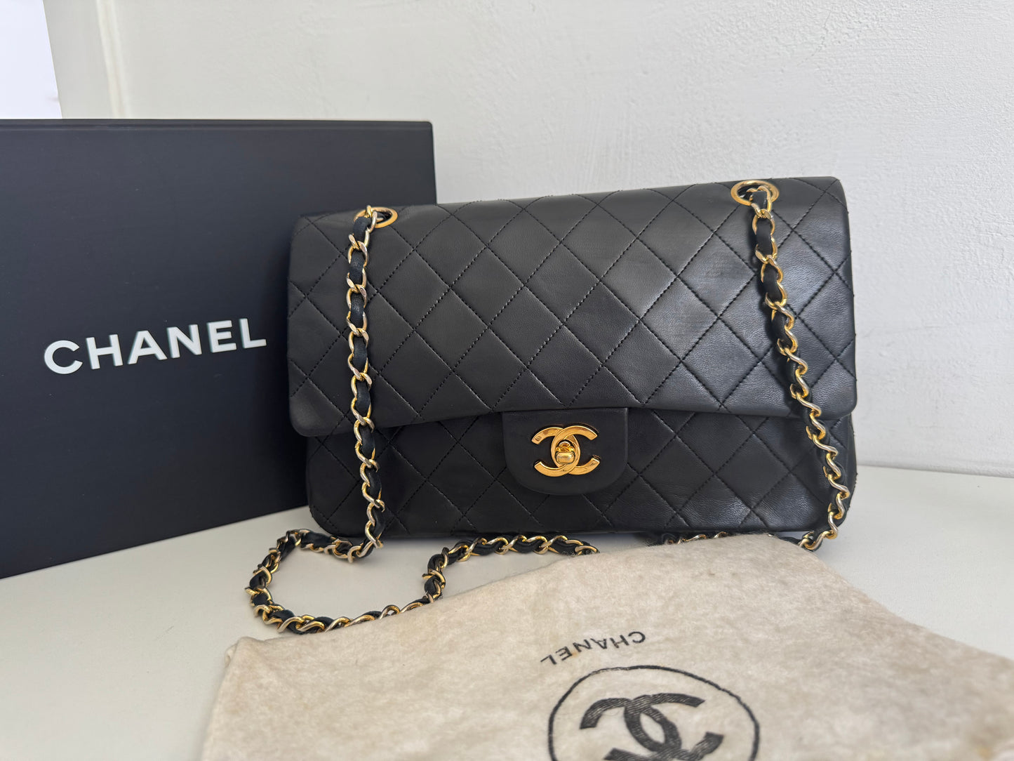 CHANEL Vintage Medium Double Flap Bag