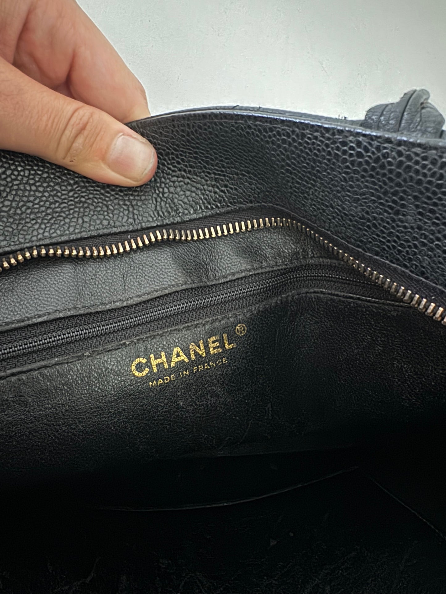 CHANEL Vintage Medium Tote Shopper Bag Caviar