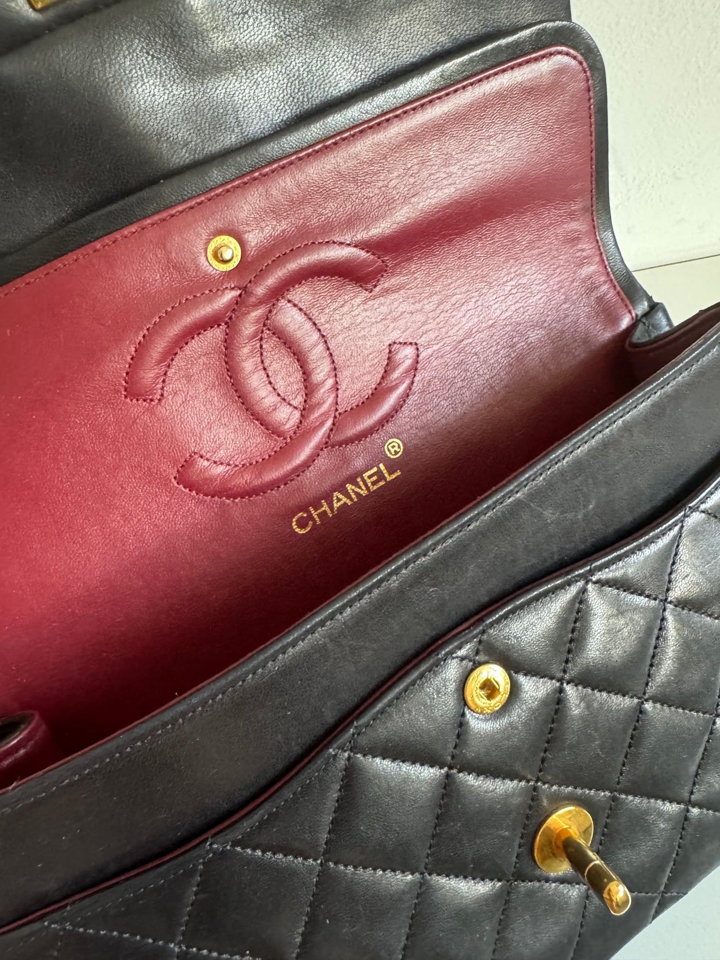 CHANEL Vintage Medium Double Flap Bag