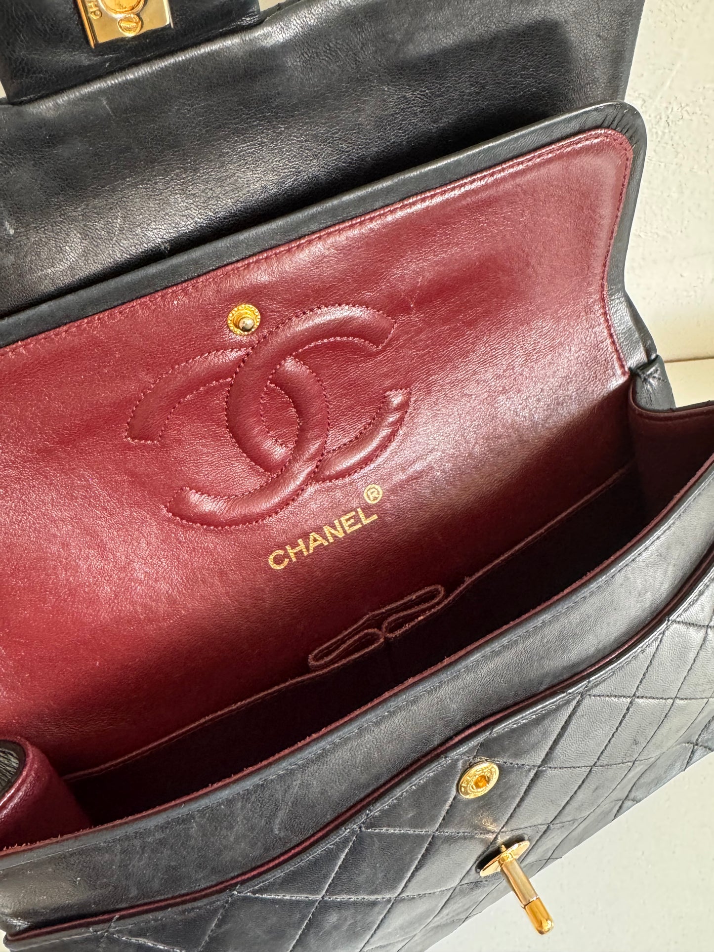 CHANEL Vintage Medium Double Flap Bag