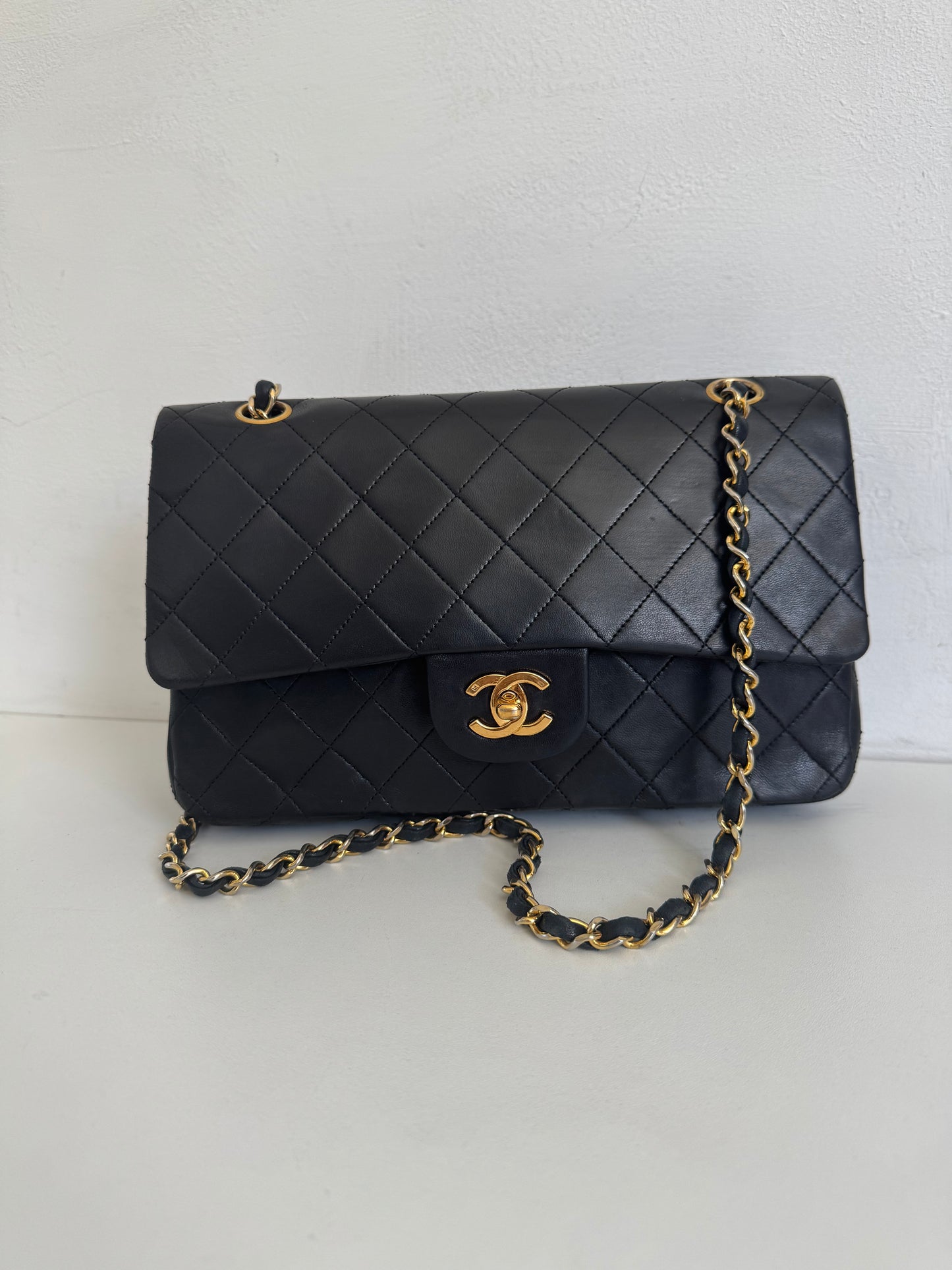 CHANEL Vintage Medium Double Flap Bag