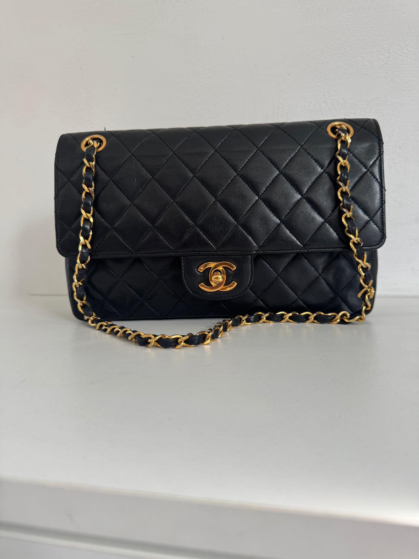 CHANEL Vintage Medium Double Flap Bag