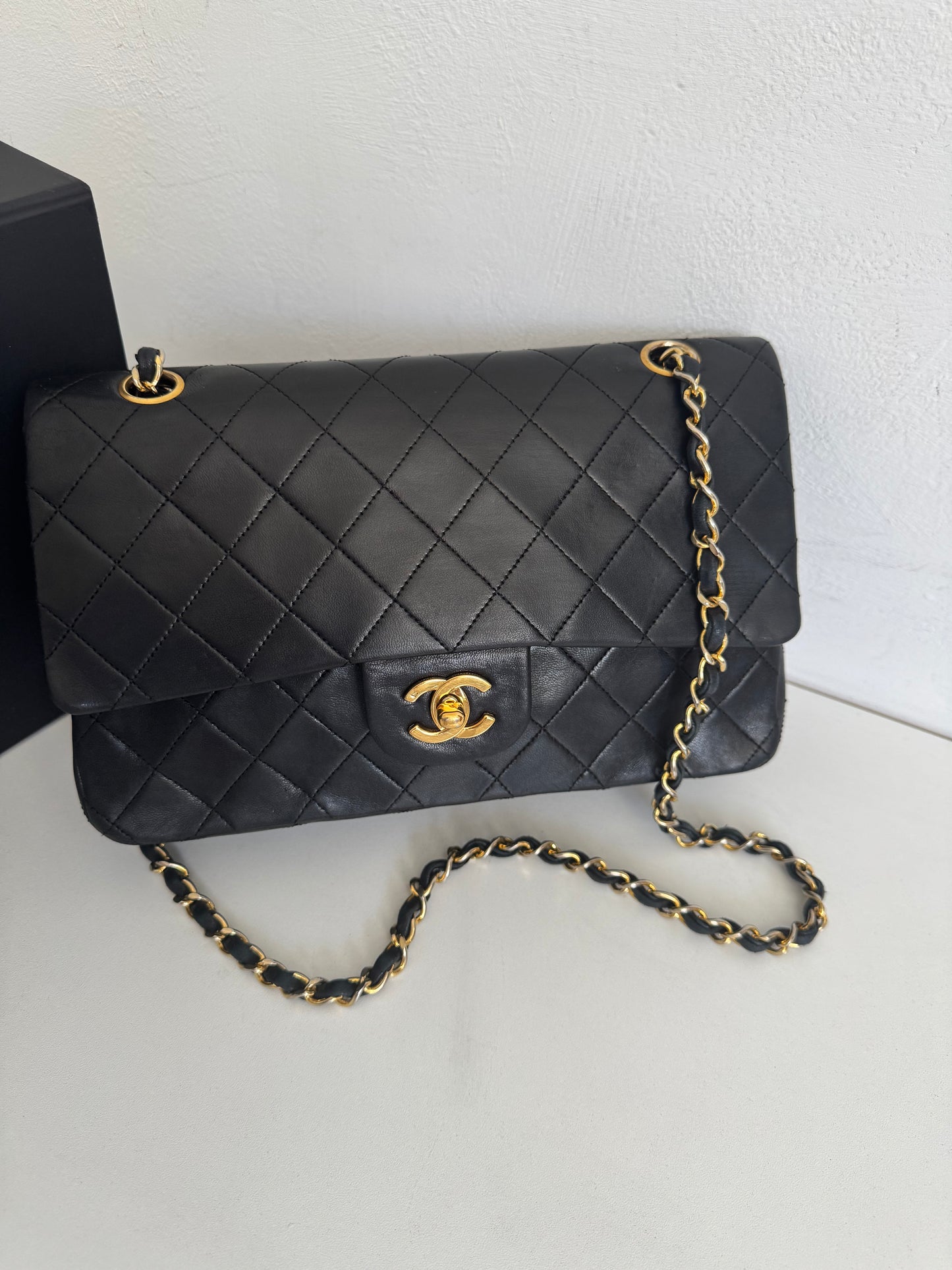 CHANEL Vintage Medium Double Flap Bag