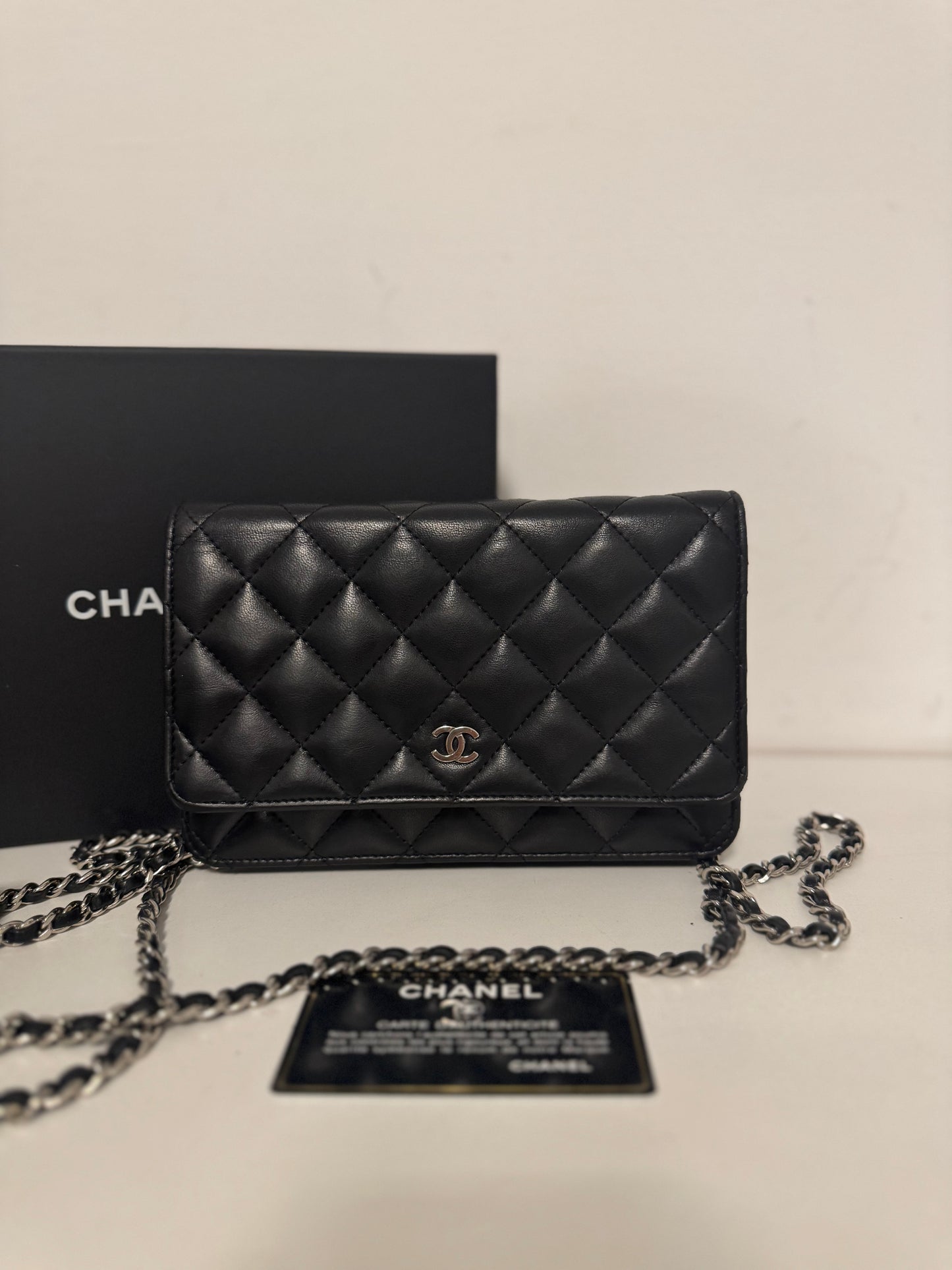 CHANEL Classic Wallet on Chain "WOC"