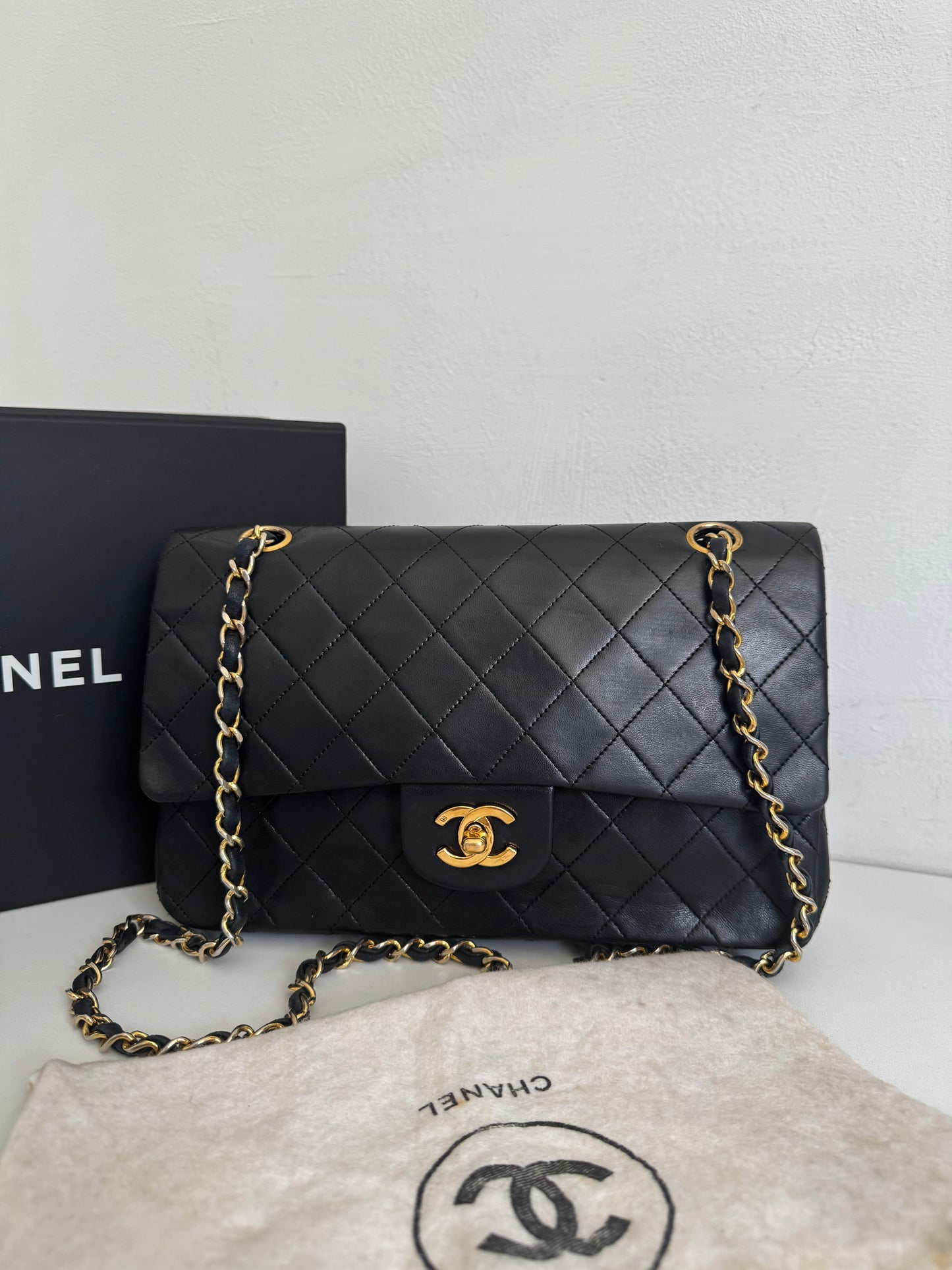 CHANEL Vintage Medium Double Flap Bag