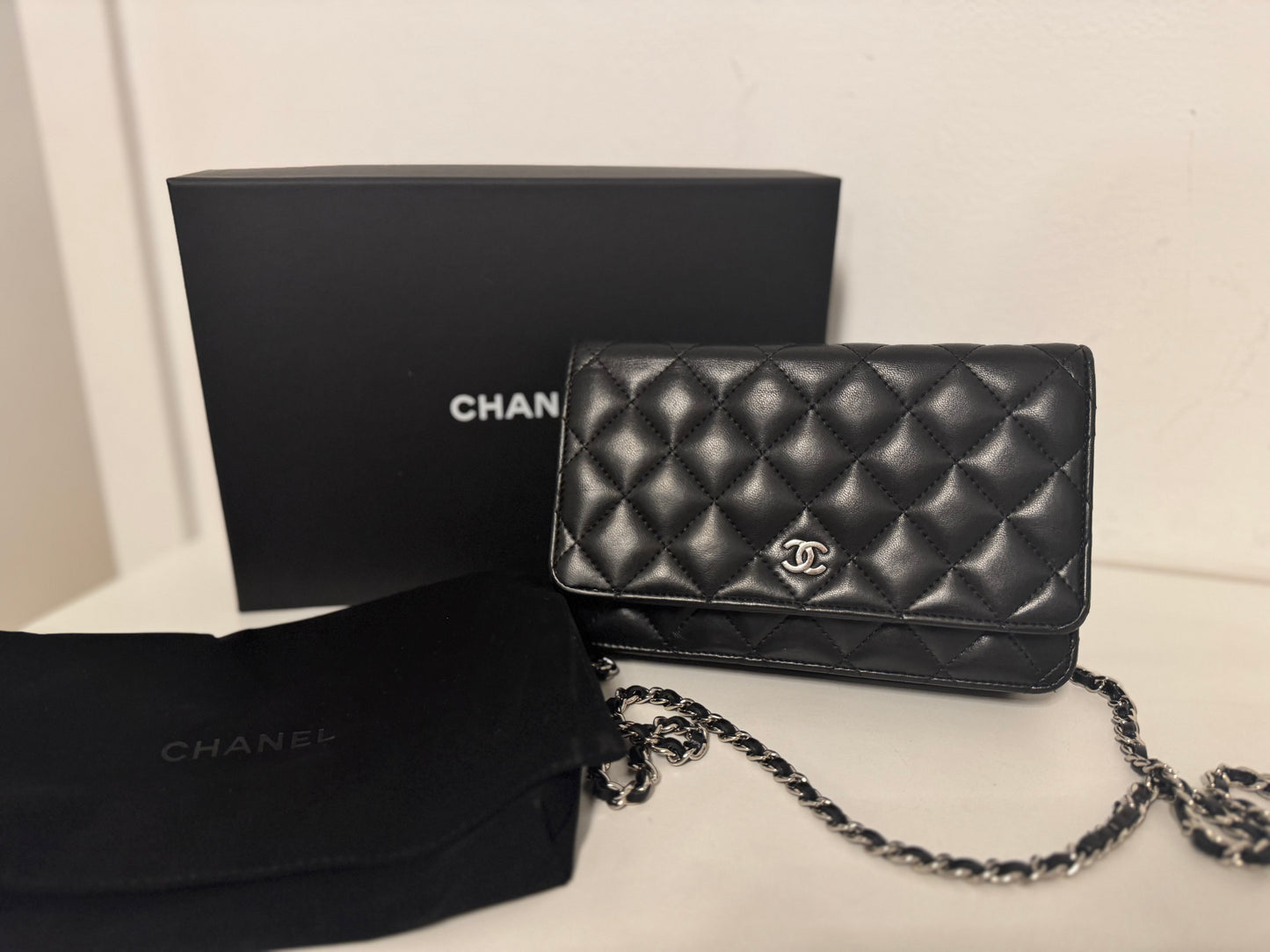 CHANEL Classic Wallet on Chain "WOC"