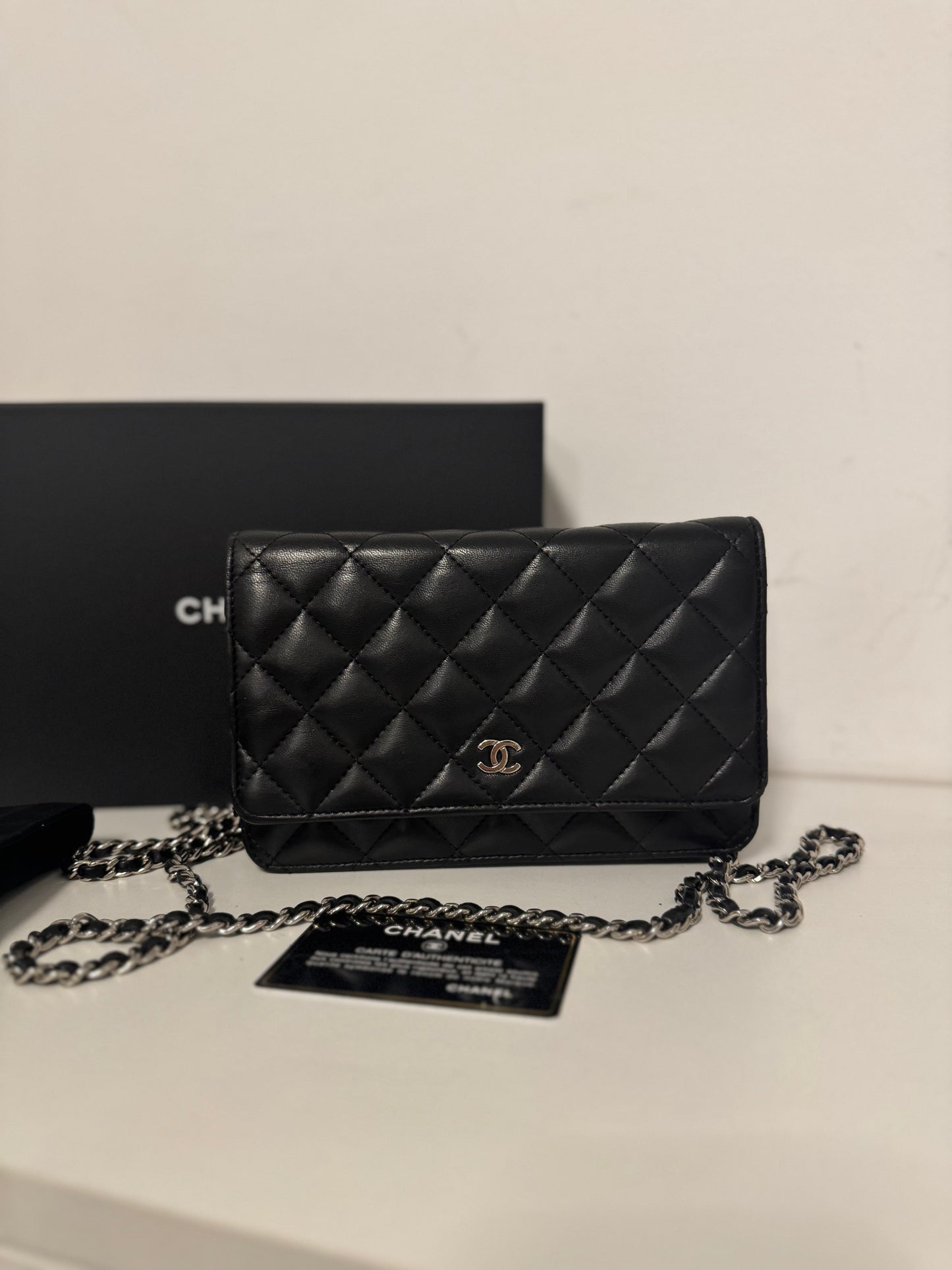 CHANEL Classic Wallet on Chain "WOC"