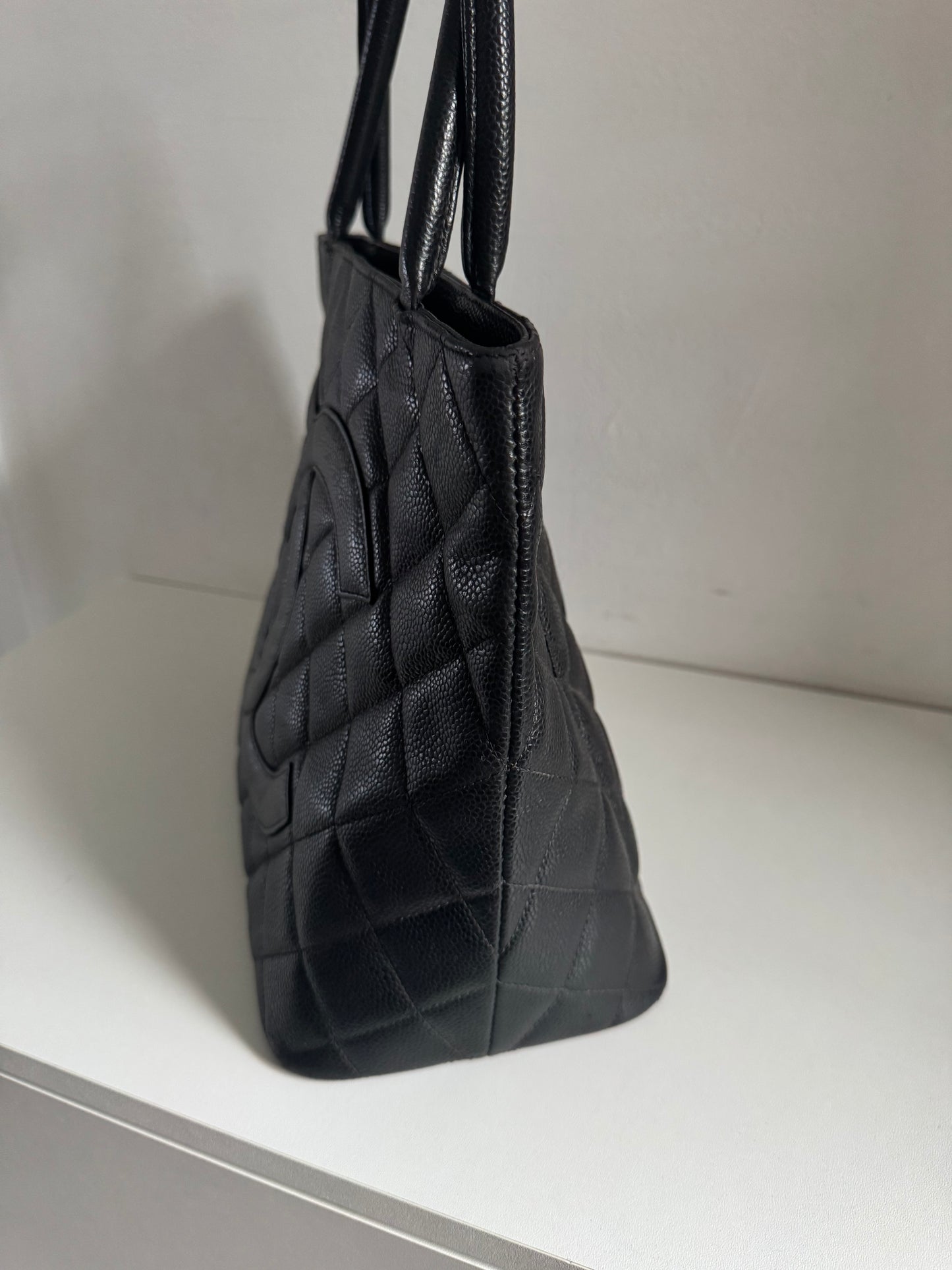 CHANEL Vintage Medium Tote Shopper Bag Caviar