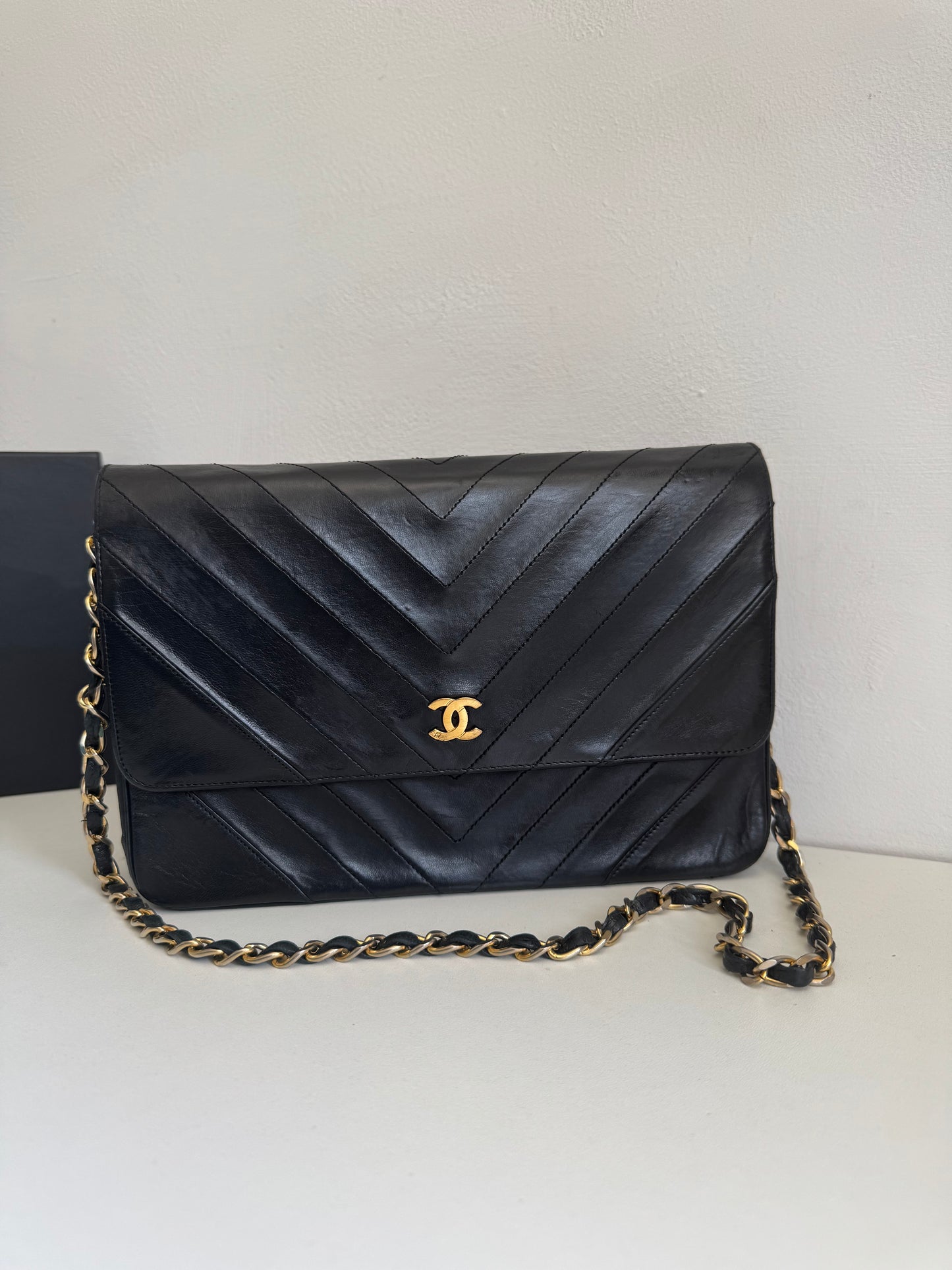 CHANEL Vintage Chevron Single Full Flap Bag