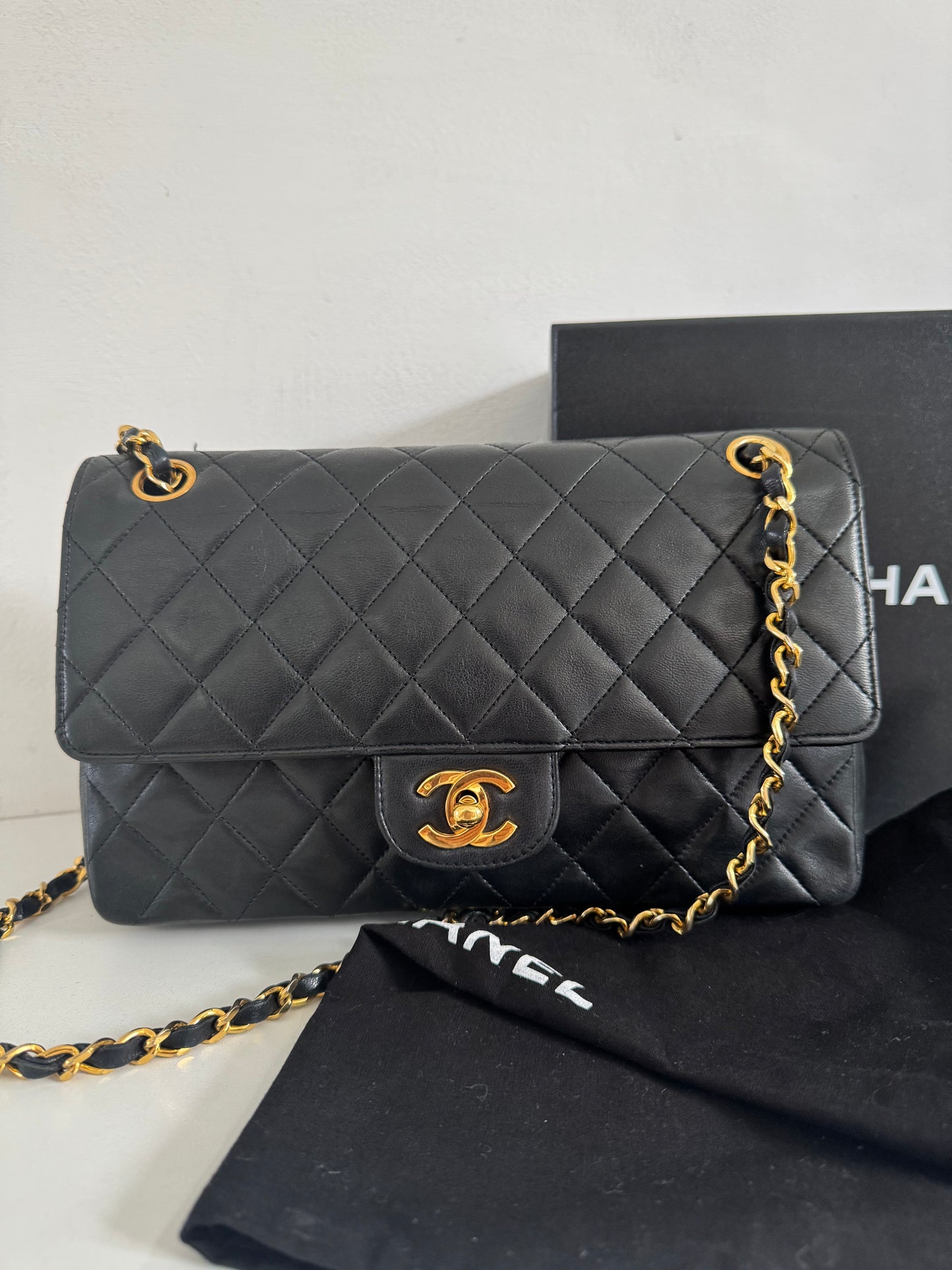 CHANEL Vintage Medium Double Flap Bag