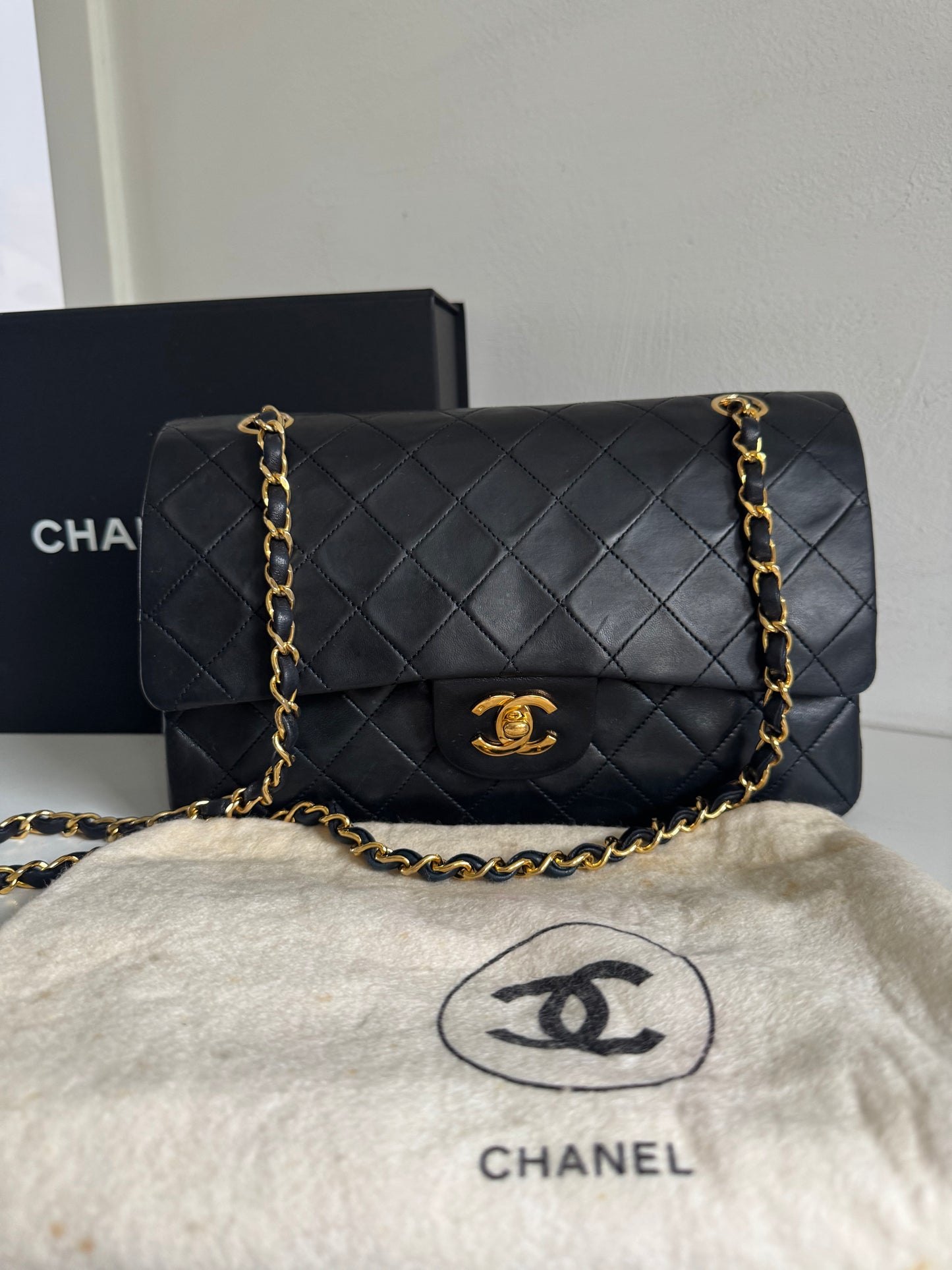 CHANEL Vintage Medium Double Flap Bag