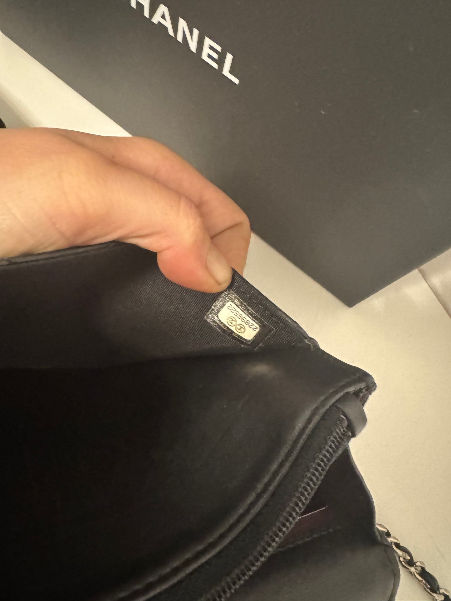 CHANEL Classic Wallet on Chain "WOC"