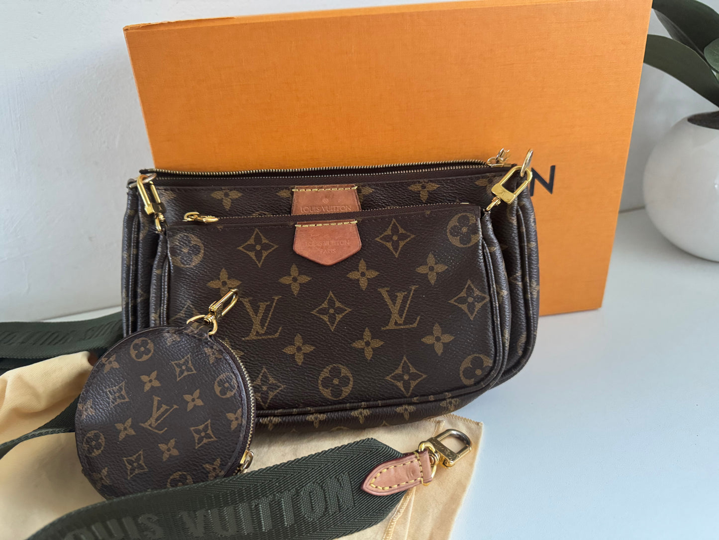 LOUIS VUITTON SAC Multi Pochette Monogram Canvas