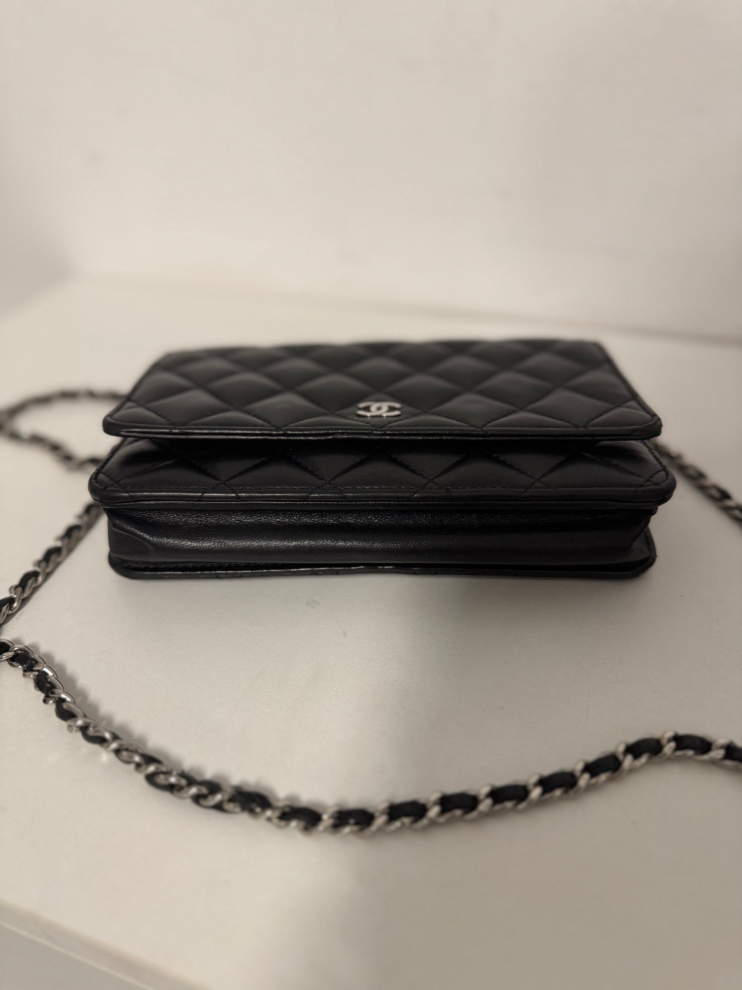 CHANEL Classic Wallet on Chain "WOC"