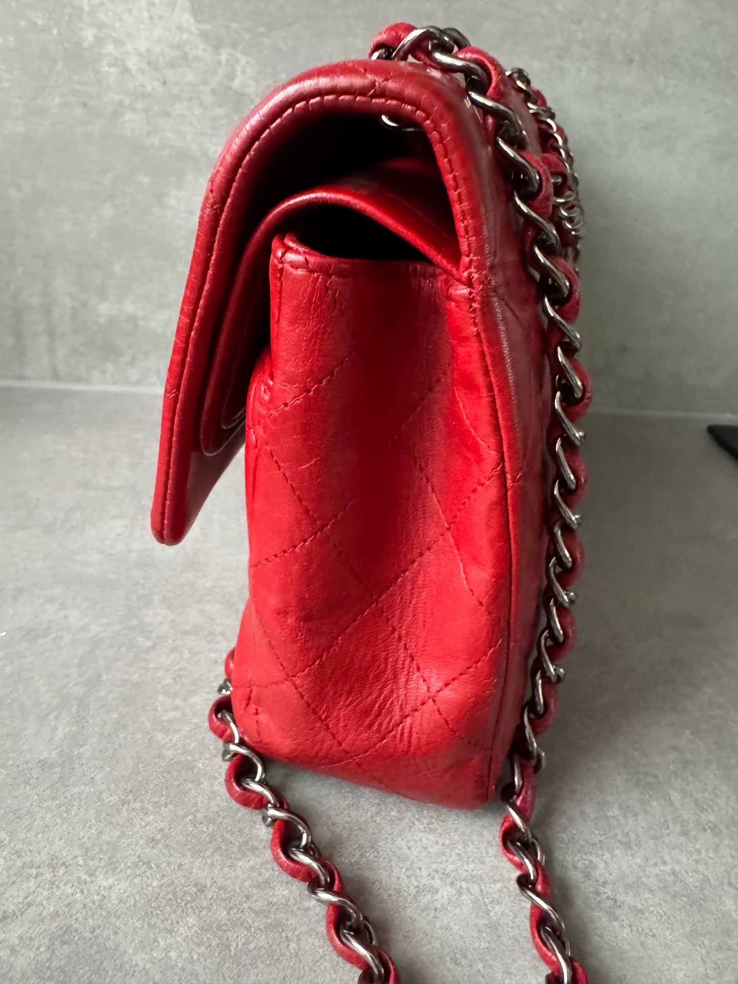 CHANEL Vintage Medium Double Flap Bag