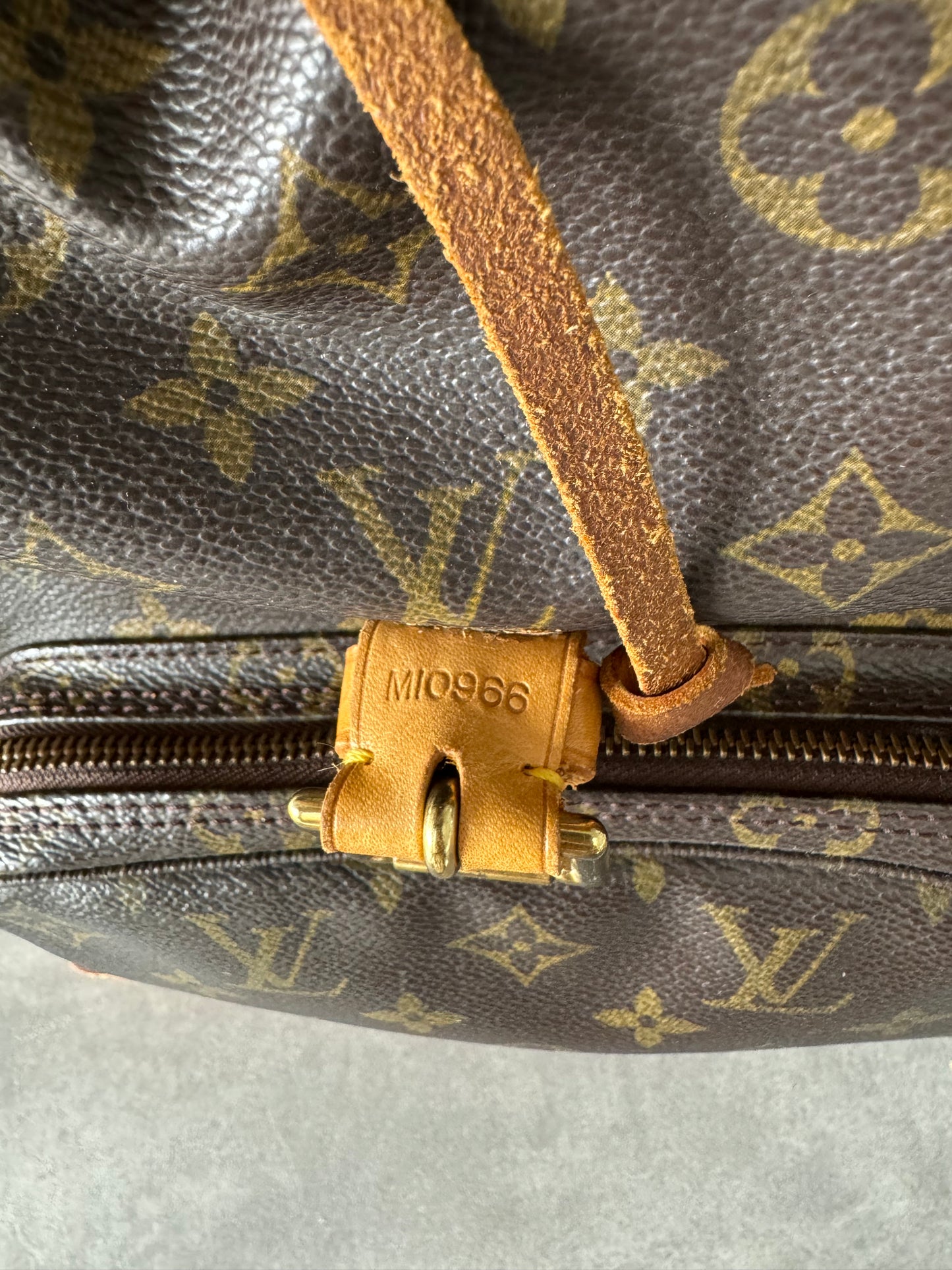 LOUIS VUITTON Rucksack Grande SAC  Monogram Canvas Ｍ51136