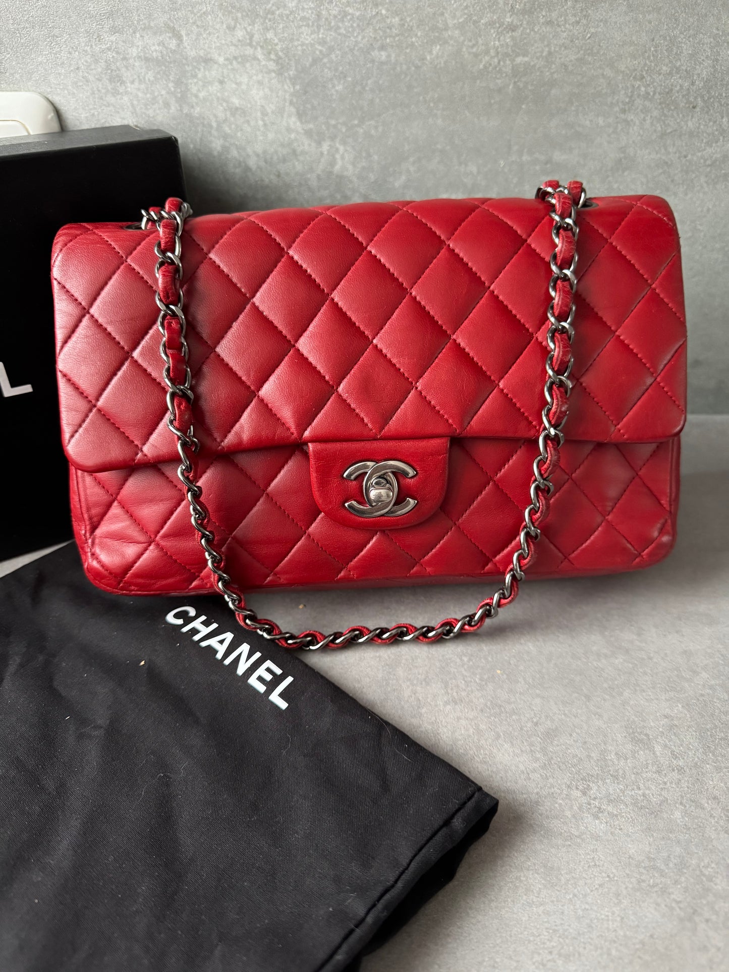 CHANEL Vintage Medium Double Flap Bag