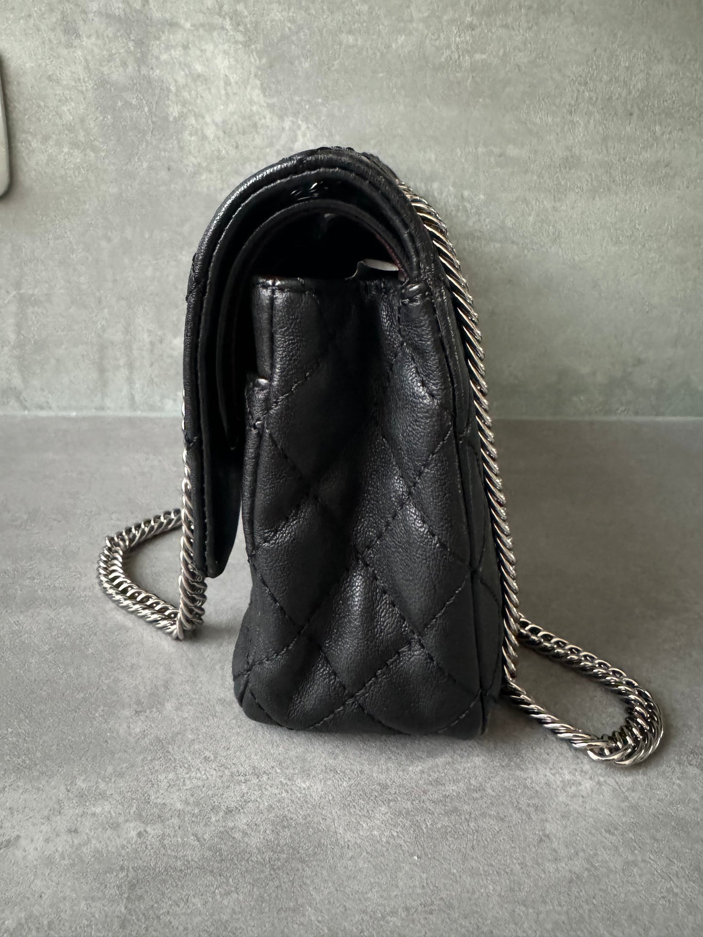 CHANEL Vintage Medium Double Flap Bag