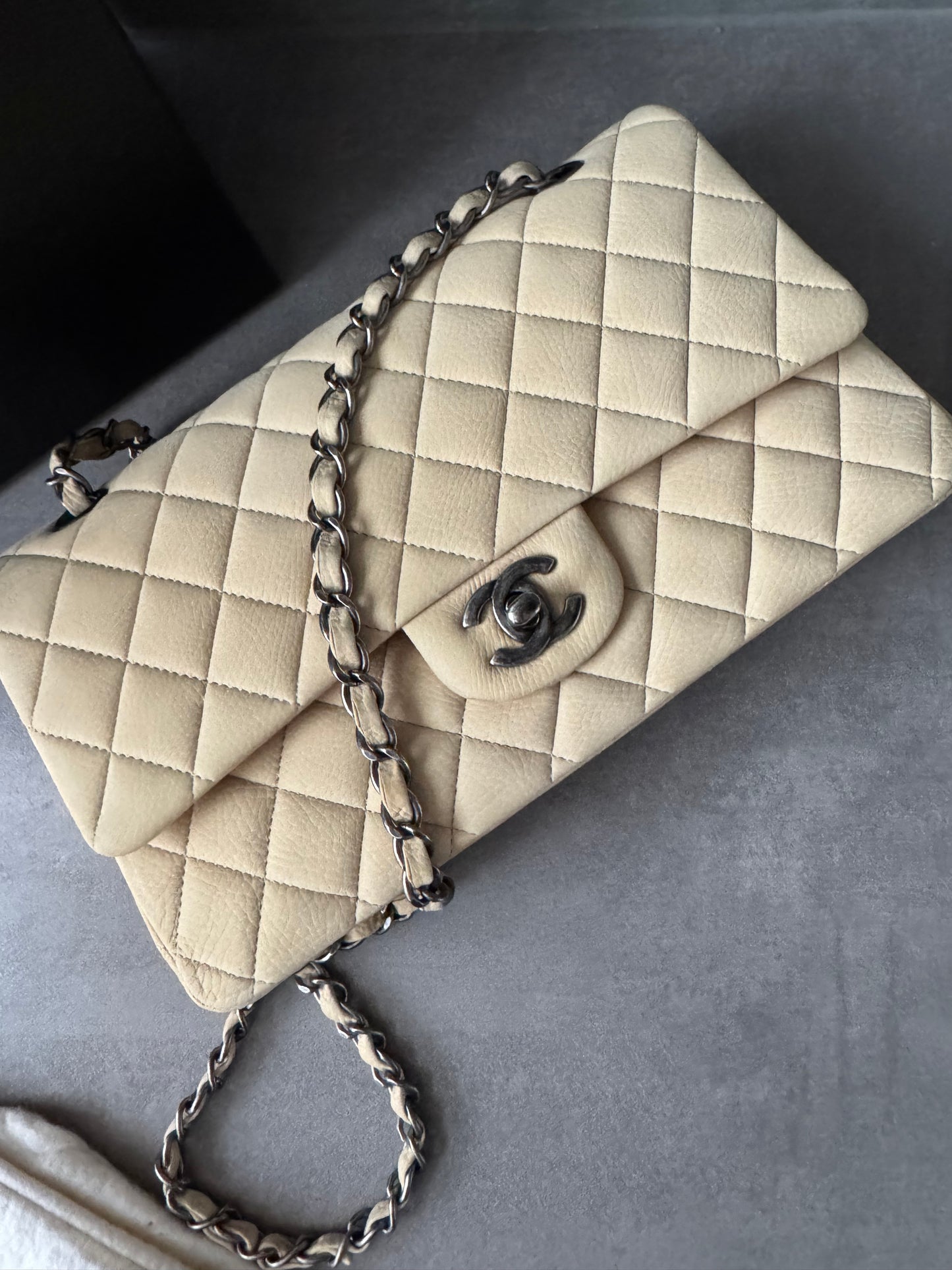 CHANEL Classic Medium Double Flap Bag