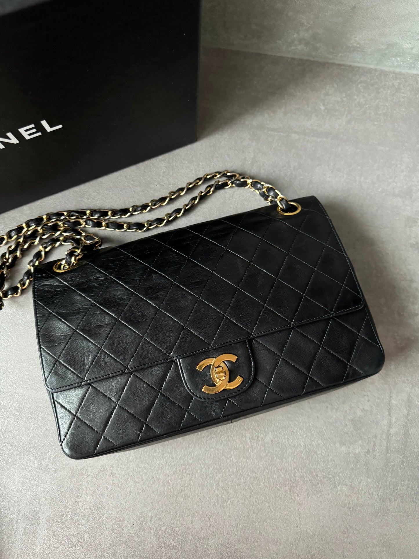 CHANEL Vintage Medium Double Flap Bag