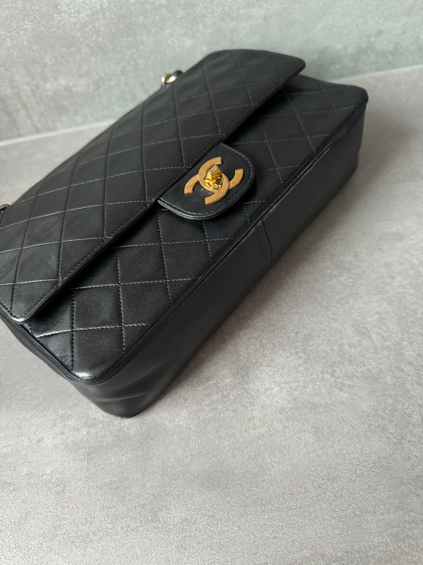 CHANEL Vintage Medium Double Flap Bag