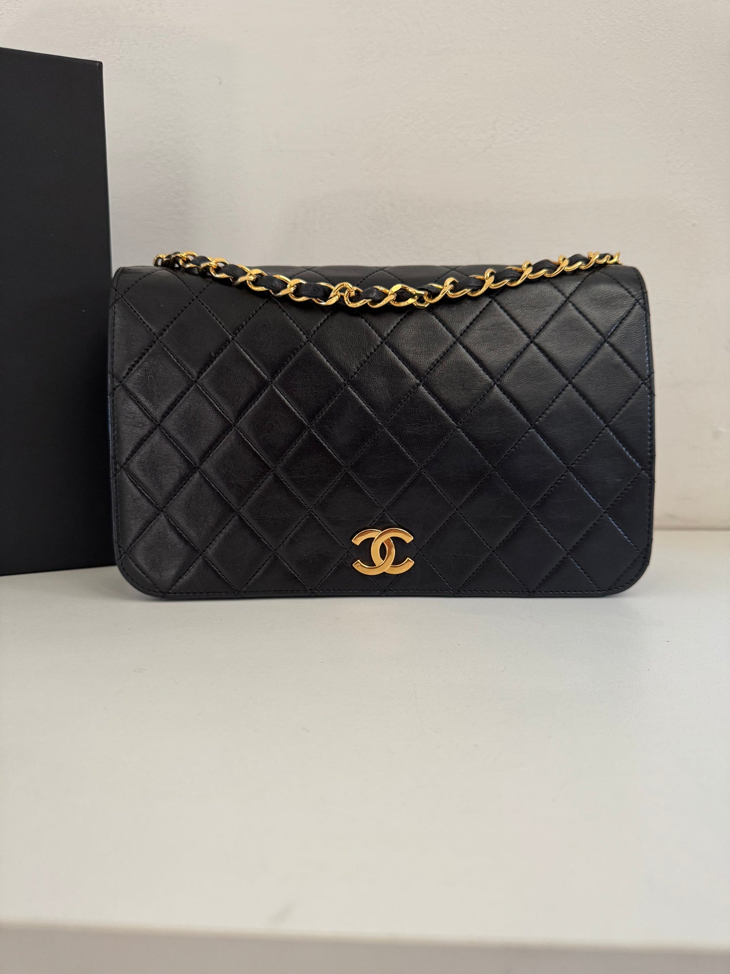 CHANEL Vintage Medium Full Flap Bag Pushlock
