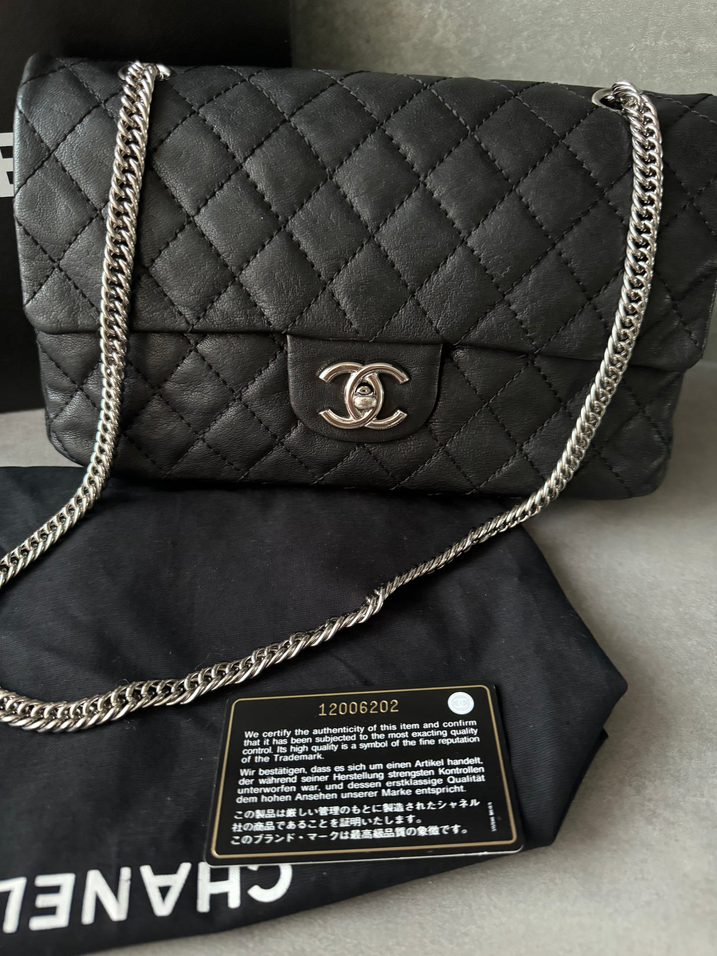 CHANEL Vintage Medium Double Flap Bag