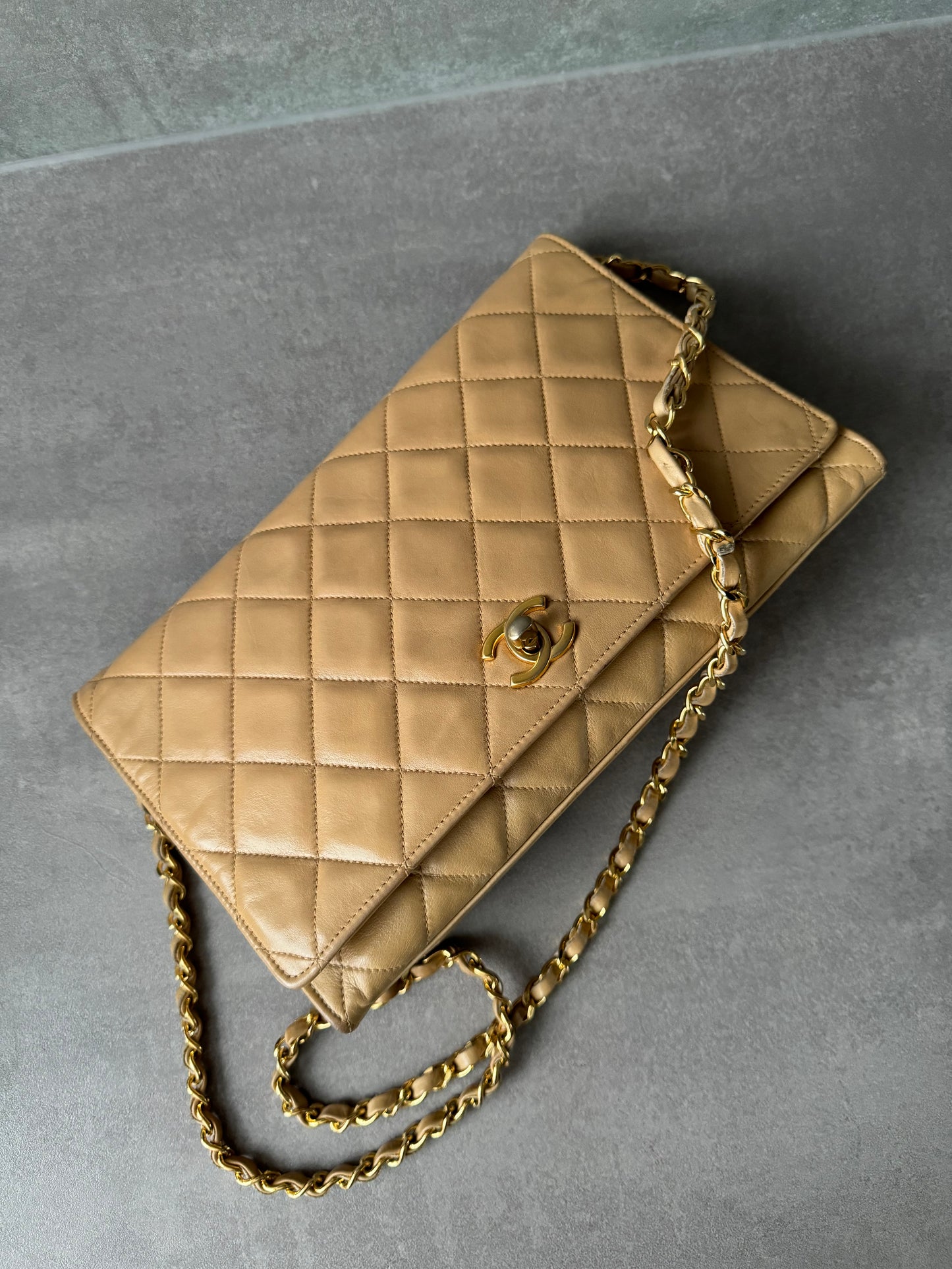 CHANEL Vintage Medium Full Flap Bag