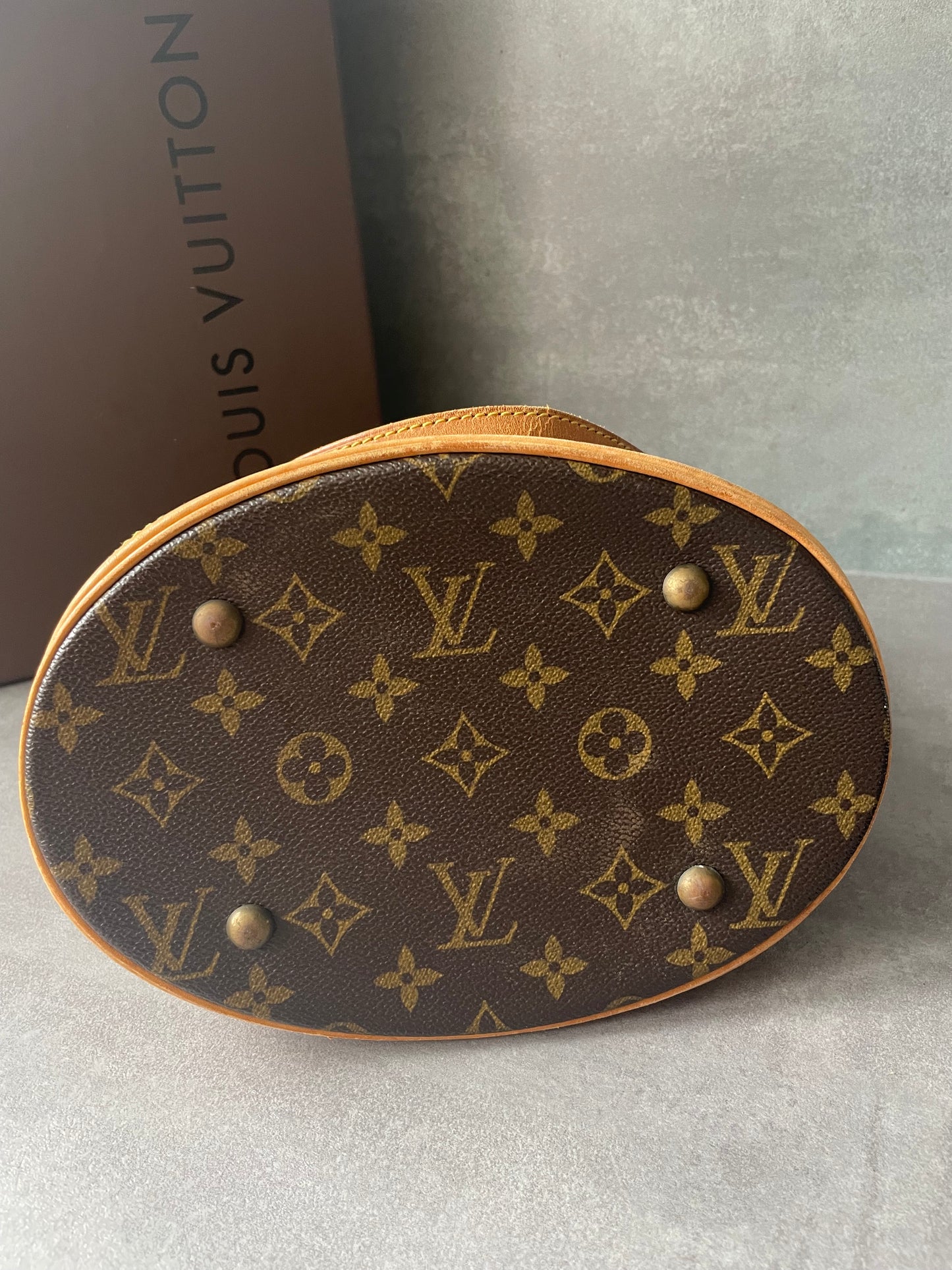 LOUIS VUITTON Noé Bucket Petit SAC  Monogram Canvas