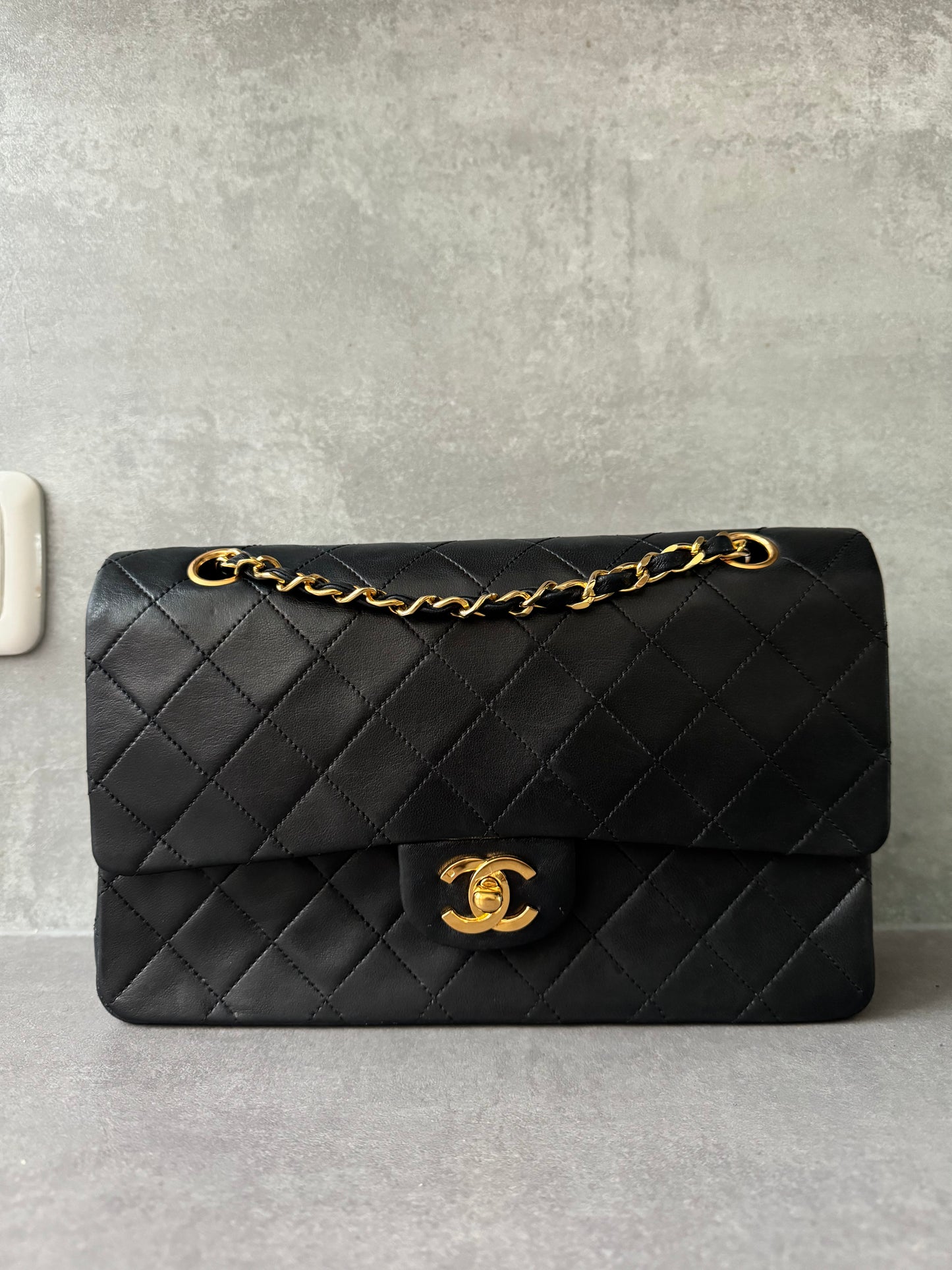 CHANEL Vintage Medium Double Flap Bag