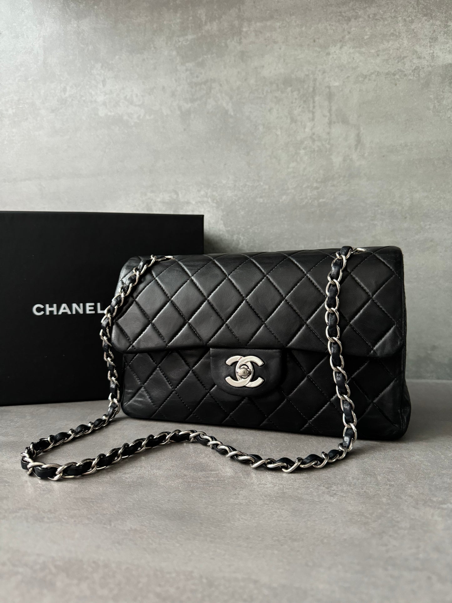 CHANEL Vintage Classic Small Double Flap Bag