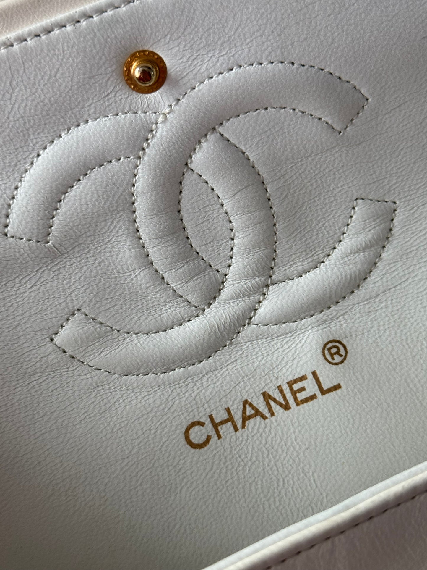 CHANEL Vintage Medium Double Flap Bag