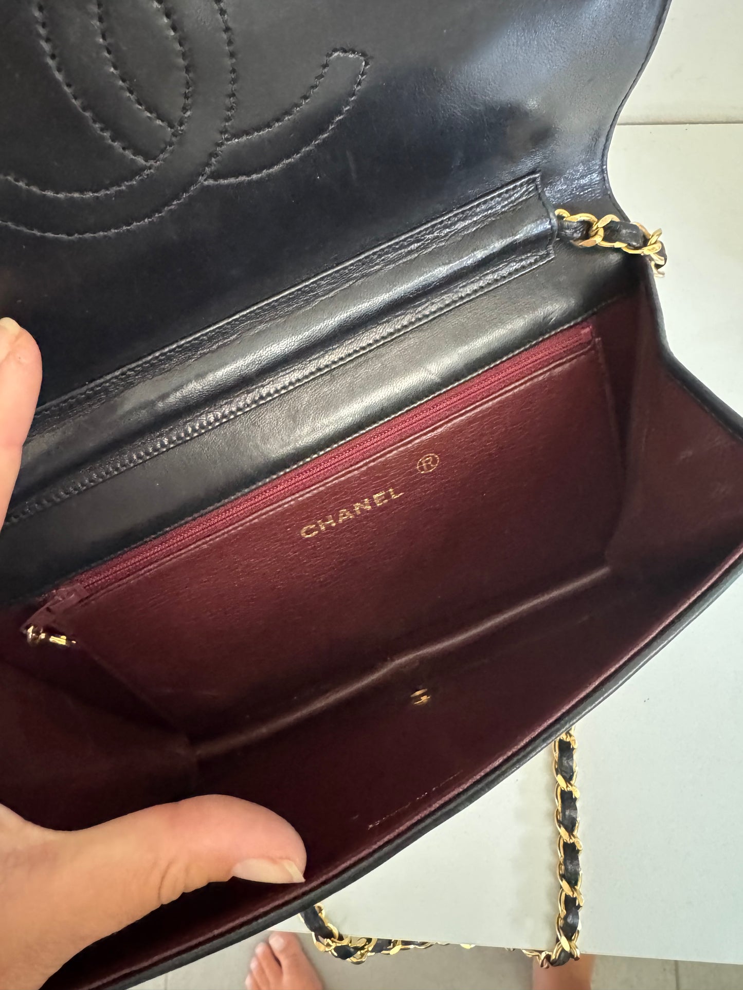 CHANEL Vintage Medium Full Flap Bag Pushlock