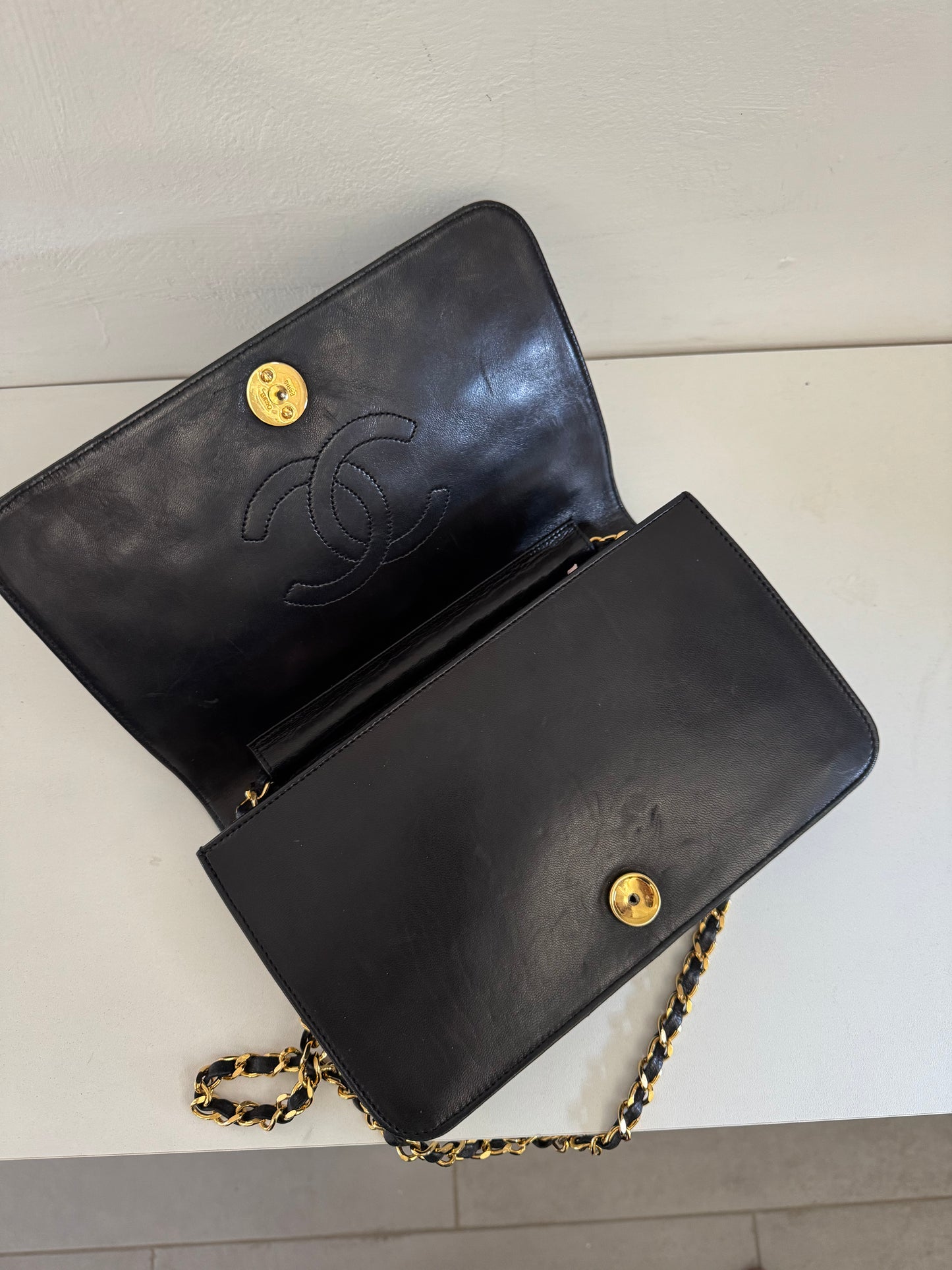 CHANEL Vintage Medium Full Flap Bag Pushlock