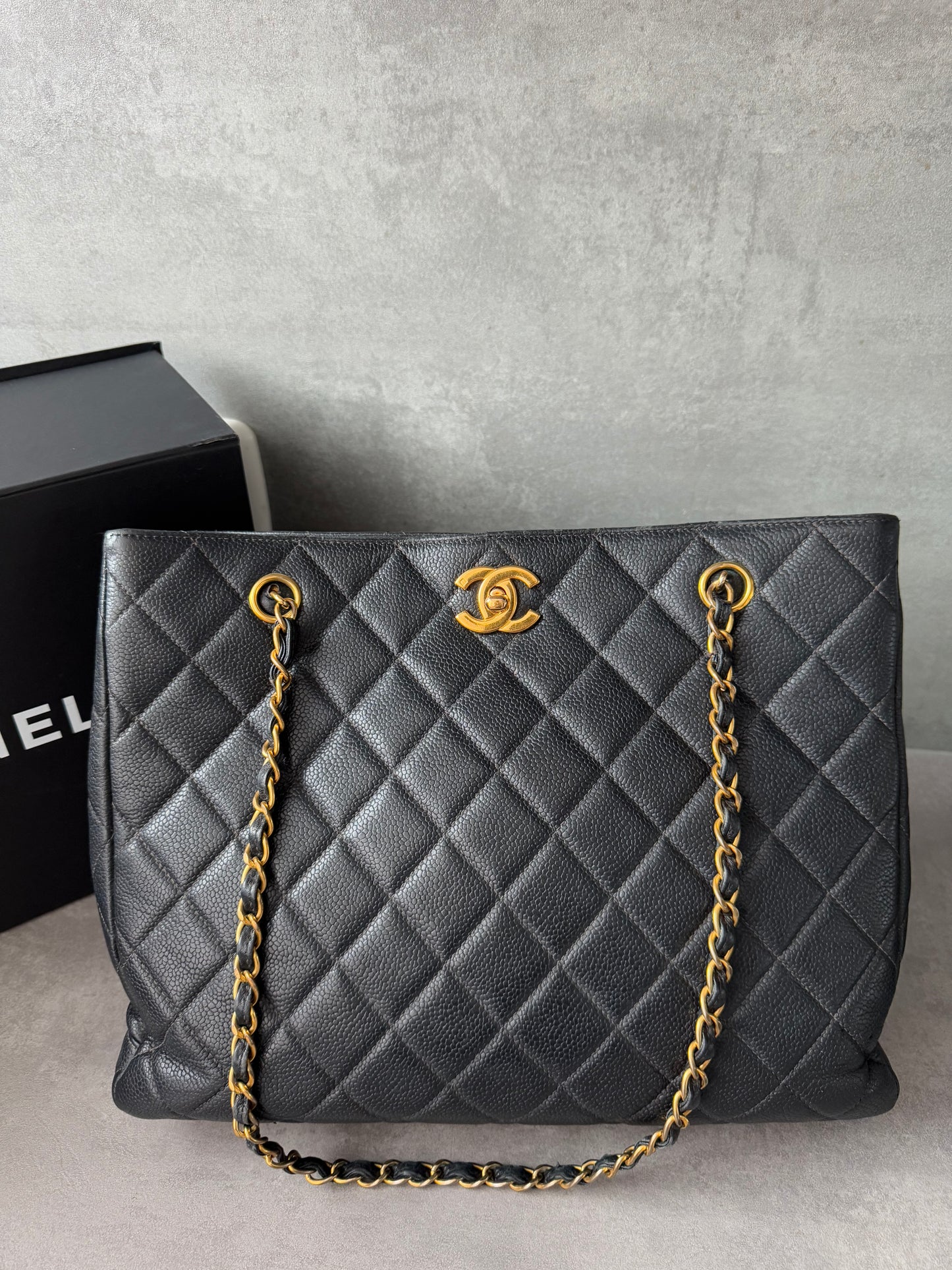 CHANEL Vintage Medium Tote Shopper Bag Caviar