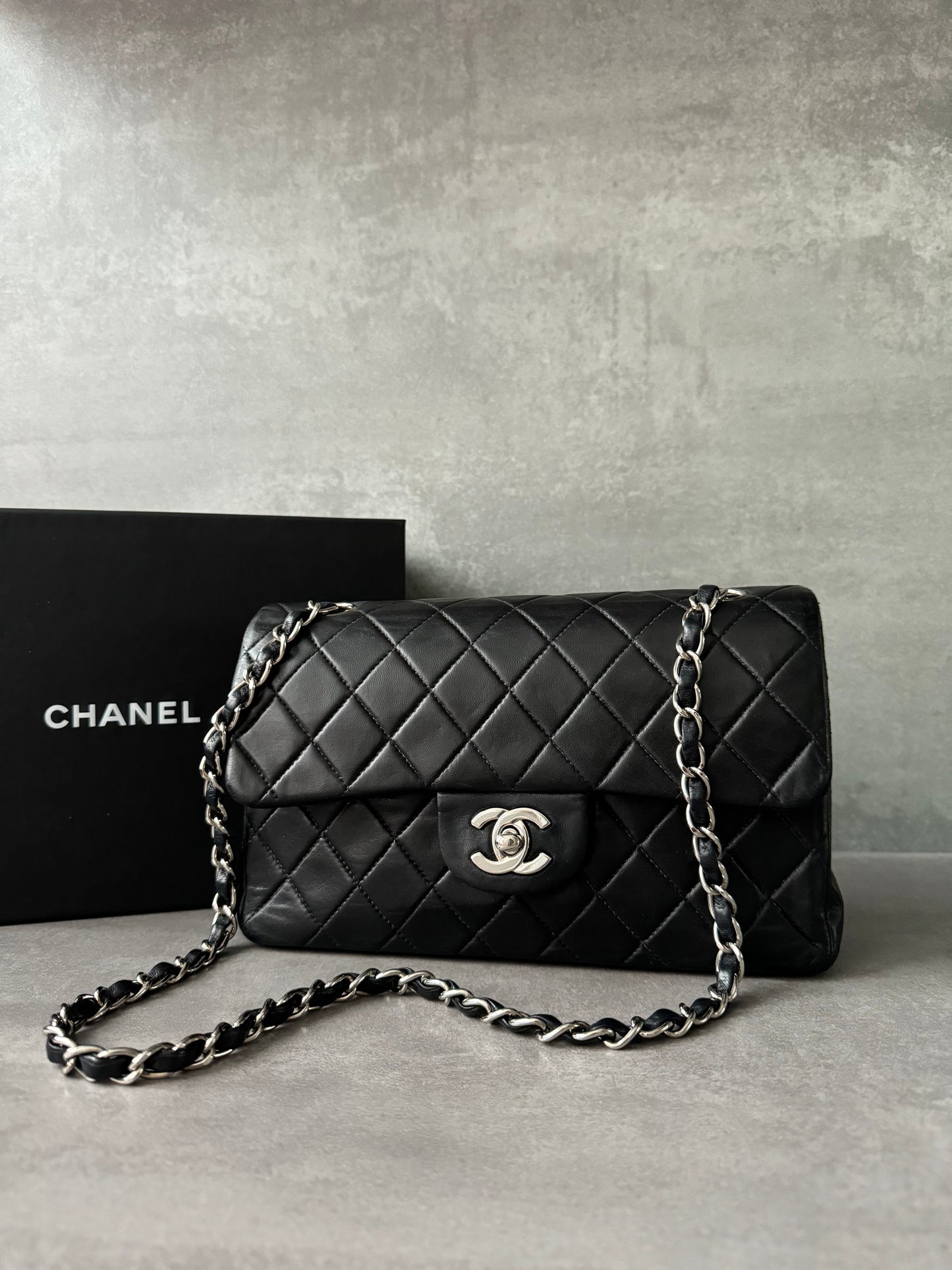 CHANEL Vintage Classic Small Double Flap Bag