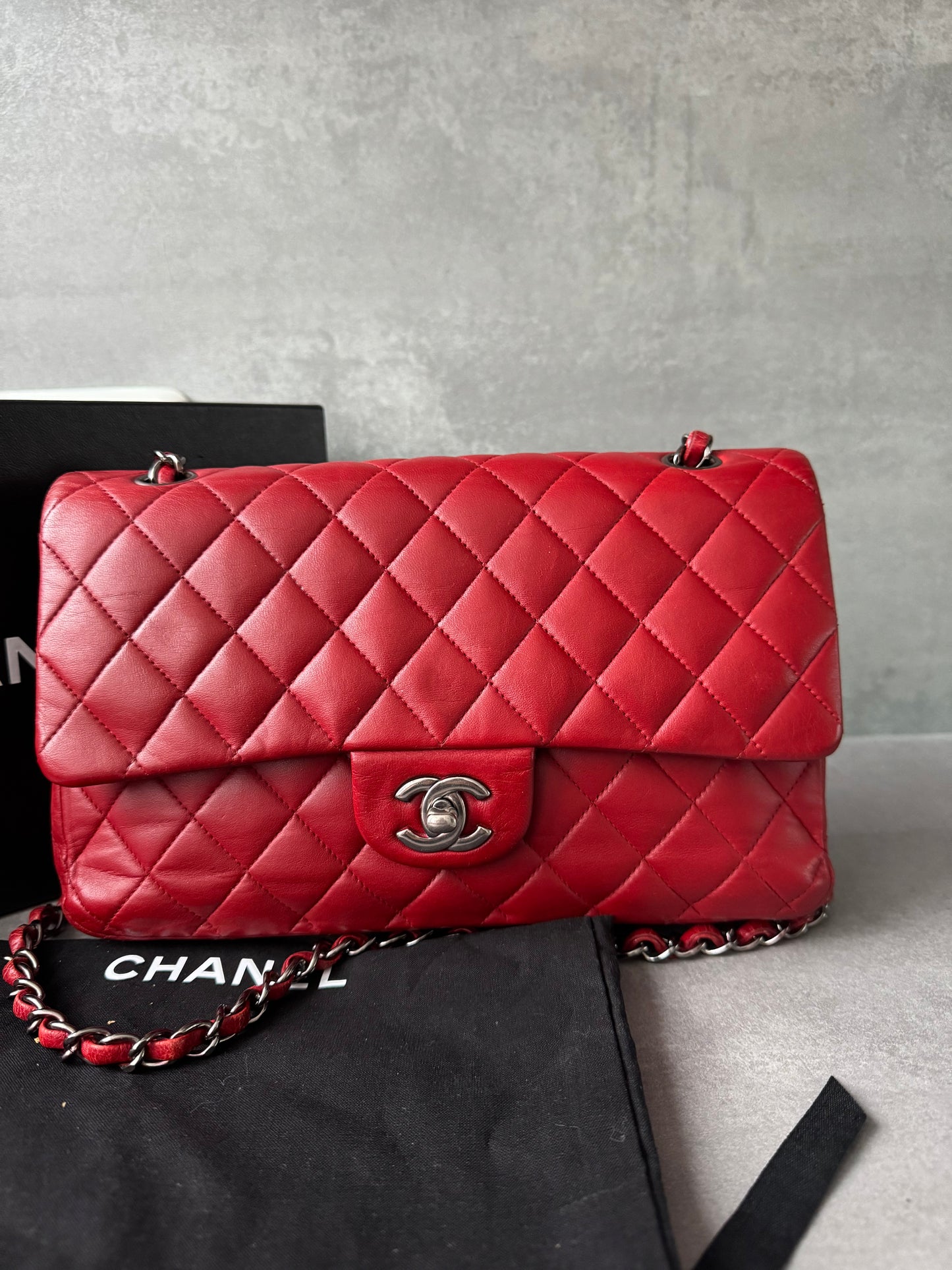 CHANEL Vintage Medium Double Flap Bag