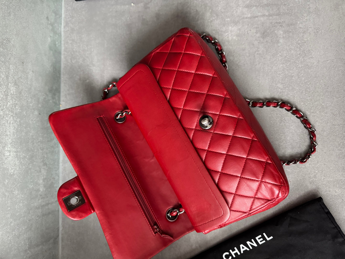 CHANEL Vintage Medium Double Flap Bag