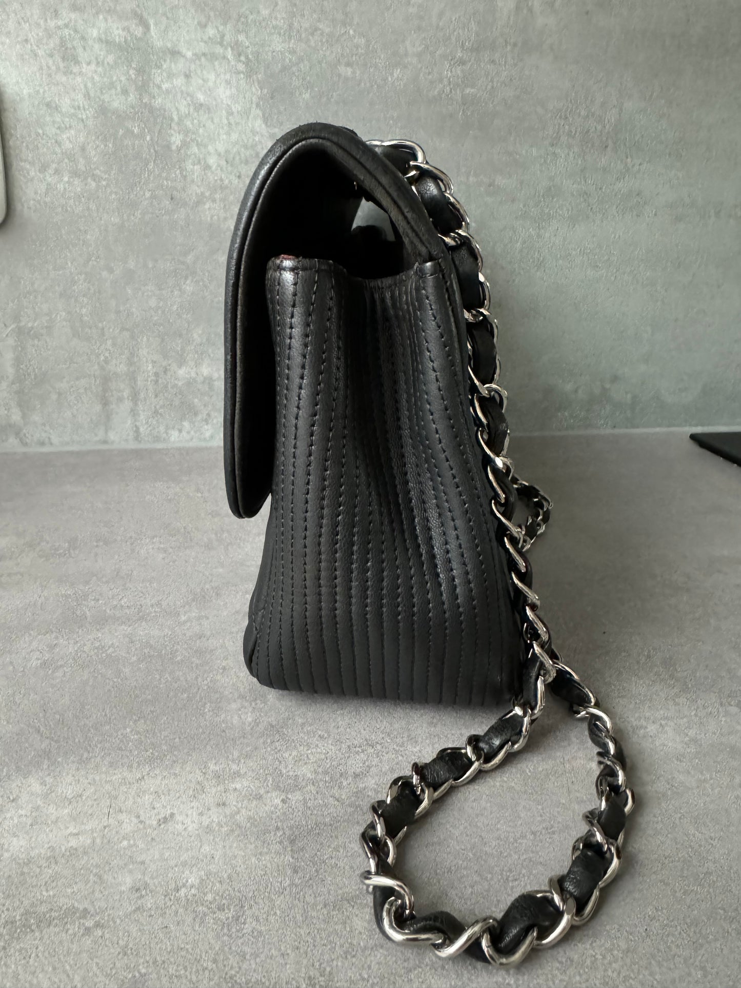 CHANEL Diana Medium Flap Bag Caviar