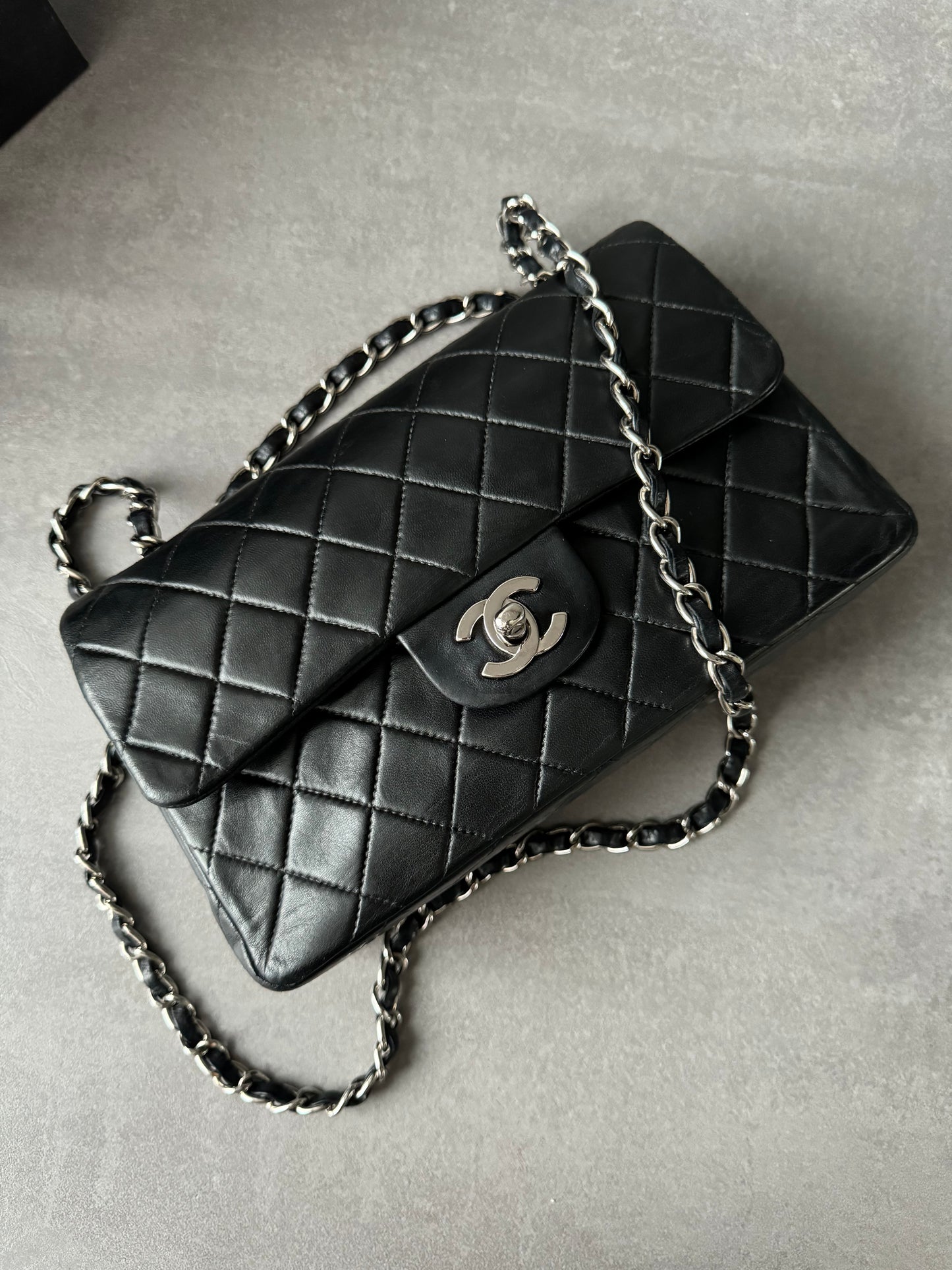 CHANEL Vintage Classic Small Double Flap Bag