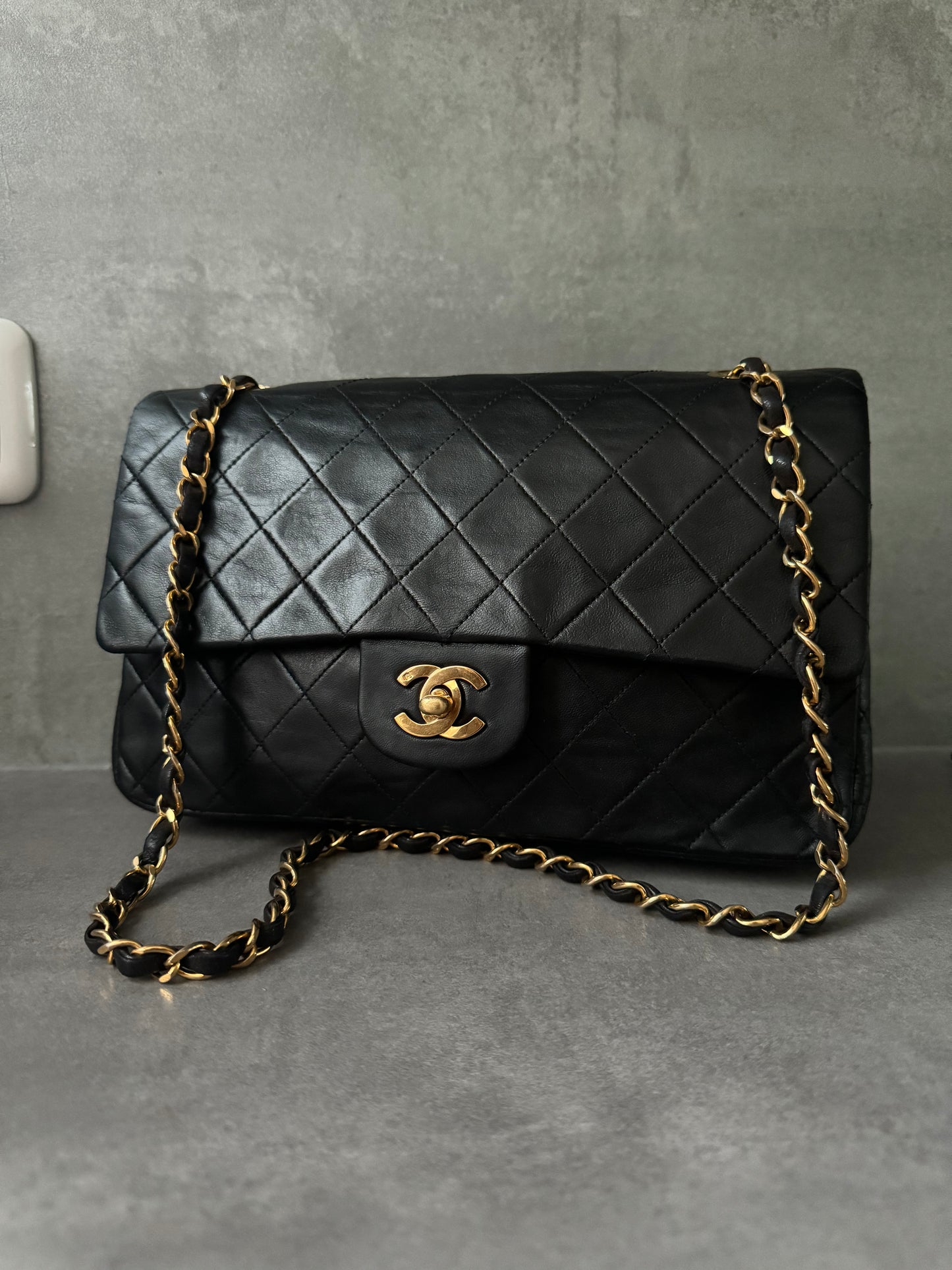 CHANEL Vintage Medium Double Flap Bag