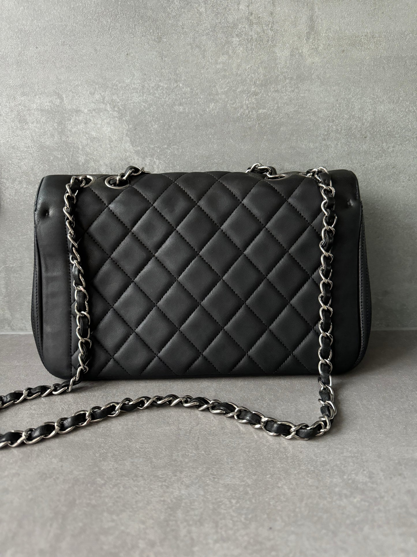 CHANEL Diana Medium Flap Bag Caviar