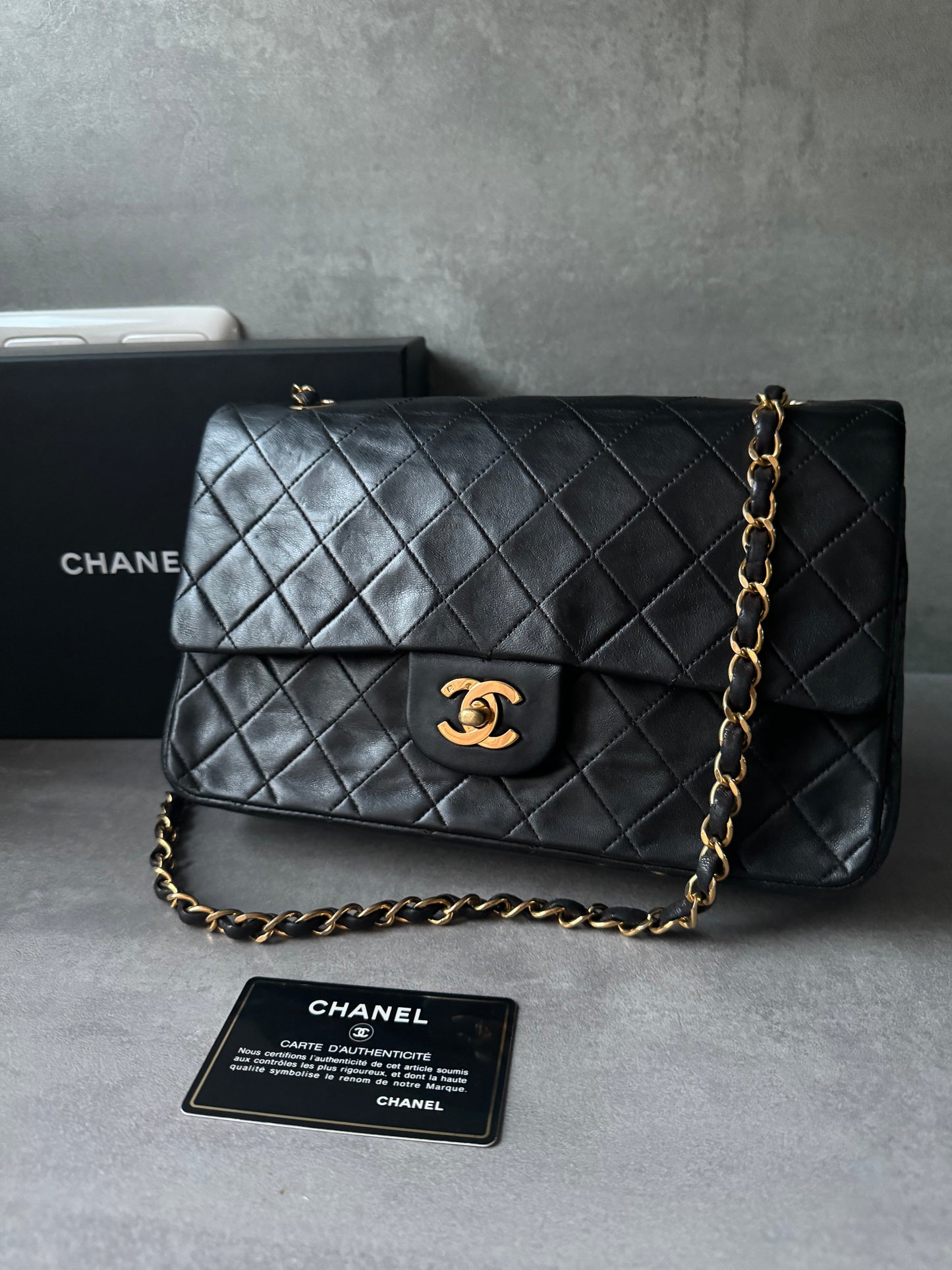 CHANEL Vintage Medium Double Flap Bag