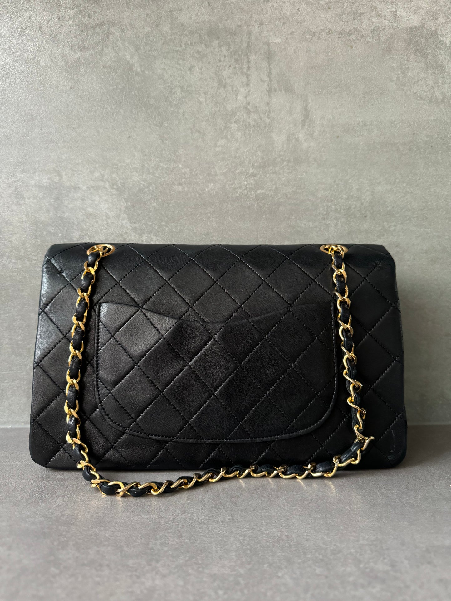 CHANEL Vintage Medium Double Flap Bag